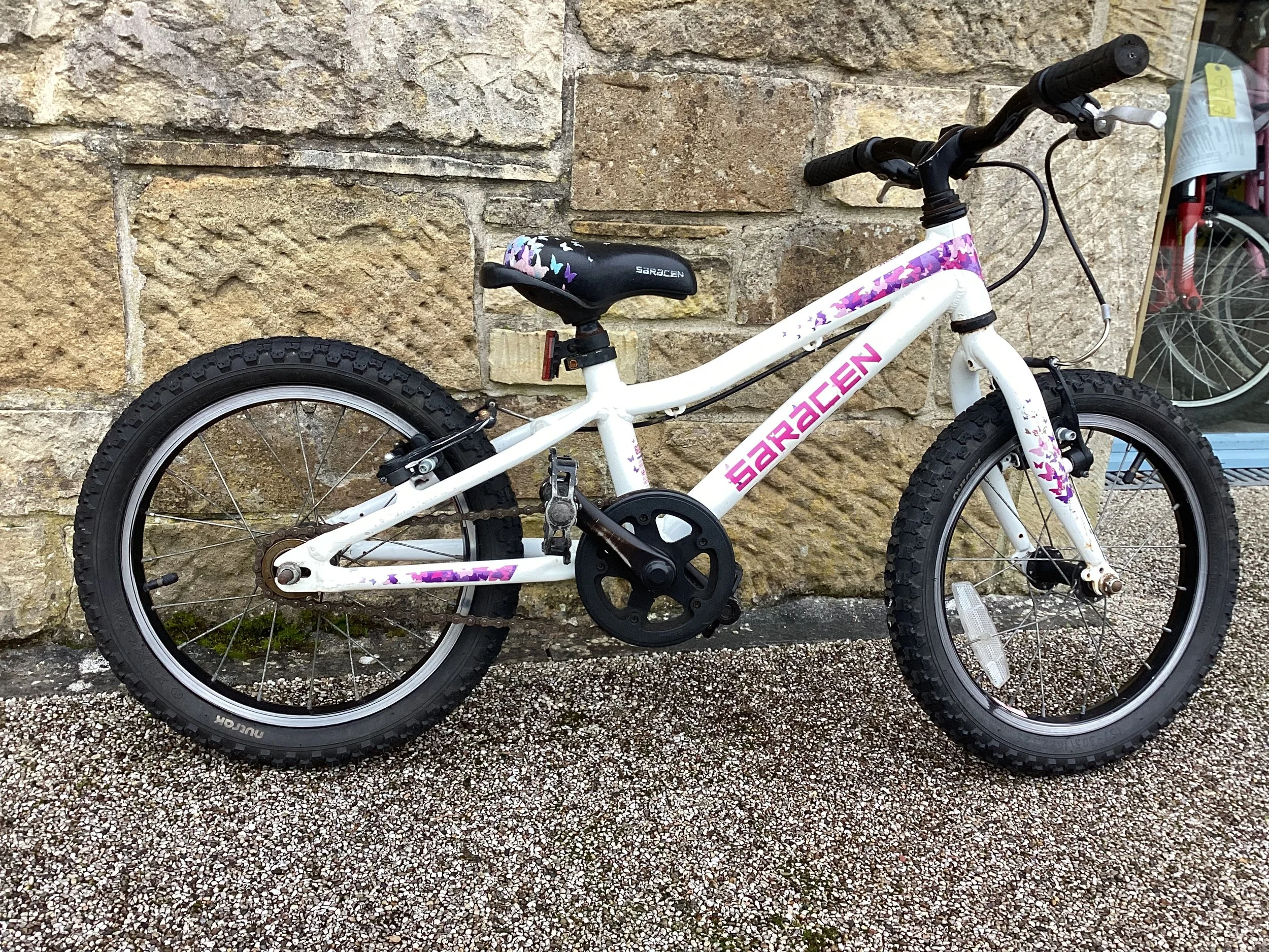 Saracen Bella 16 inch wheel bike