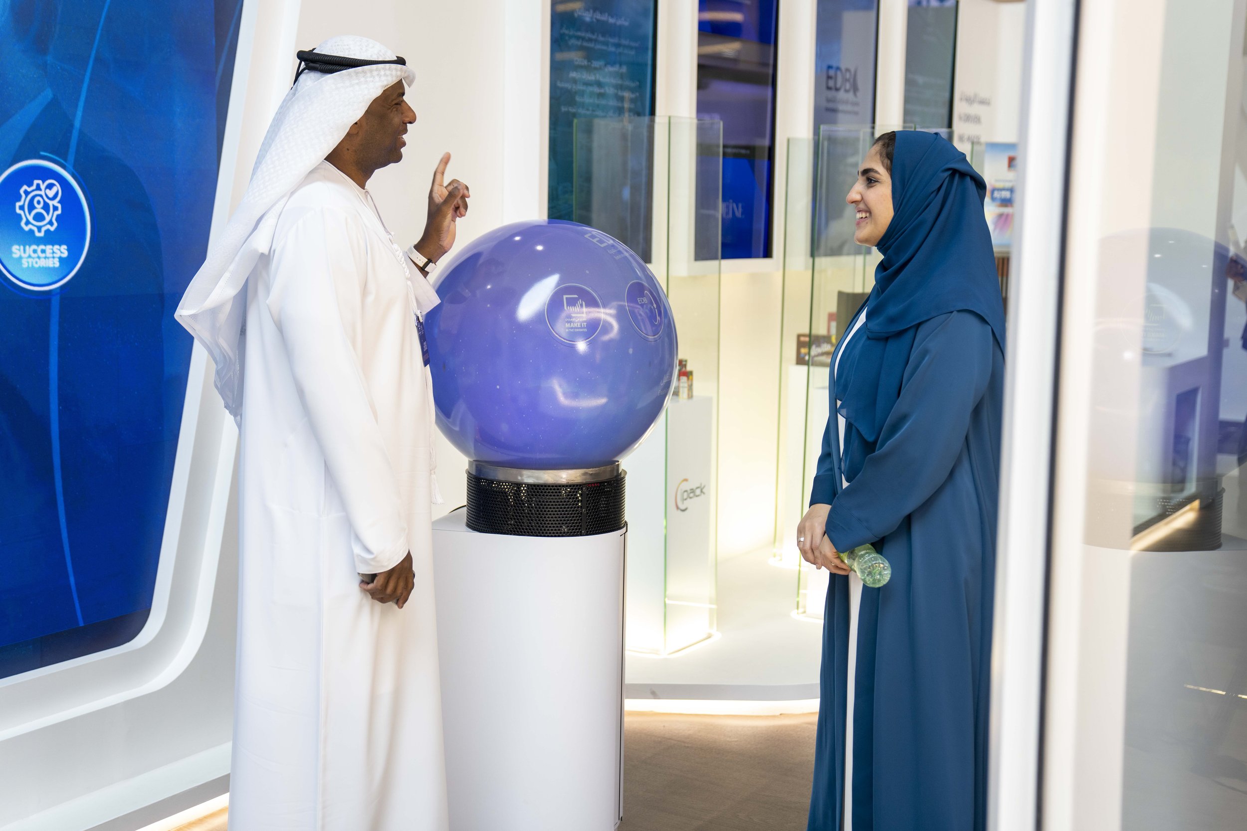 16_Day4_InteractiveOrbExhibit.jpg