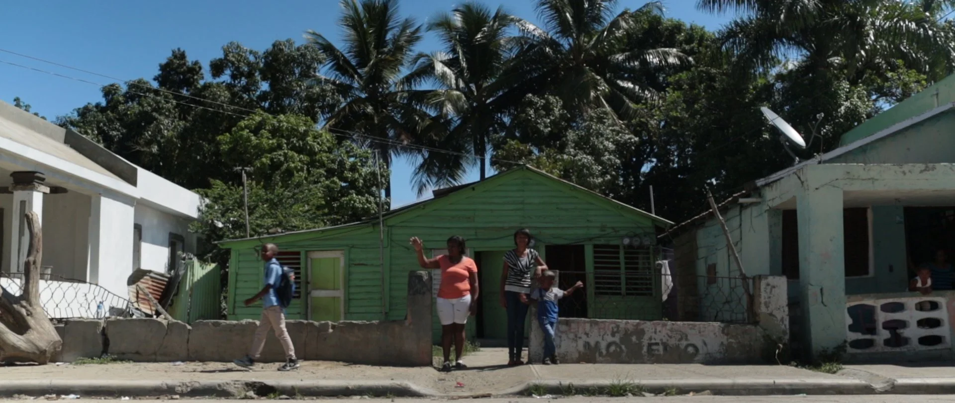 US and DR Comparison_v3.00_00_50_01.Still026.jpg