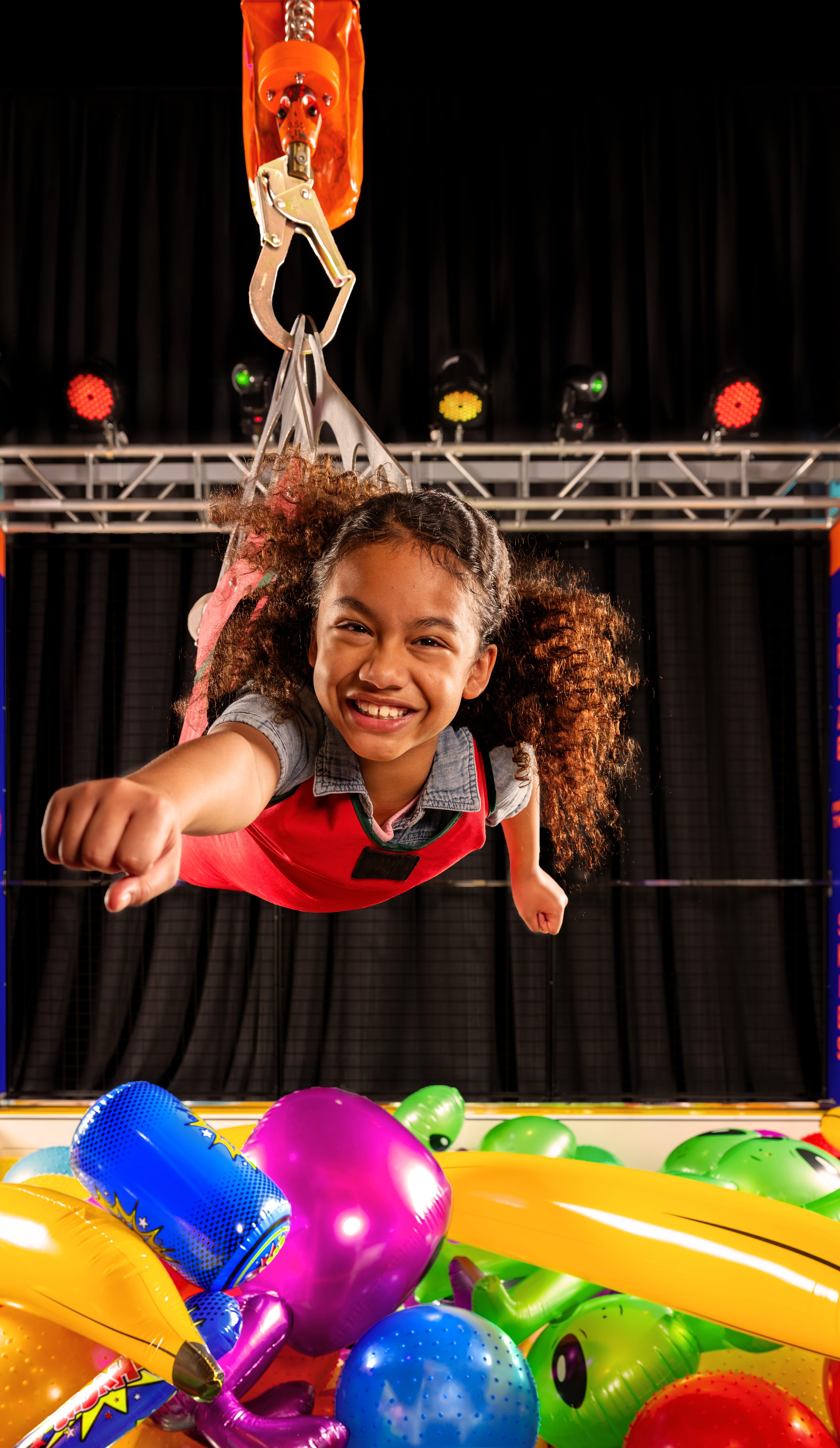 DB_HumanCrane_DSC_3123_RGB.jpg