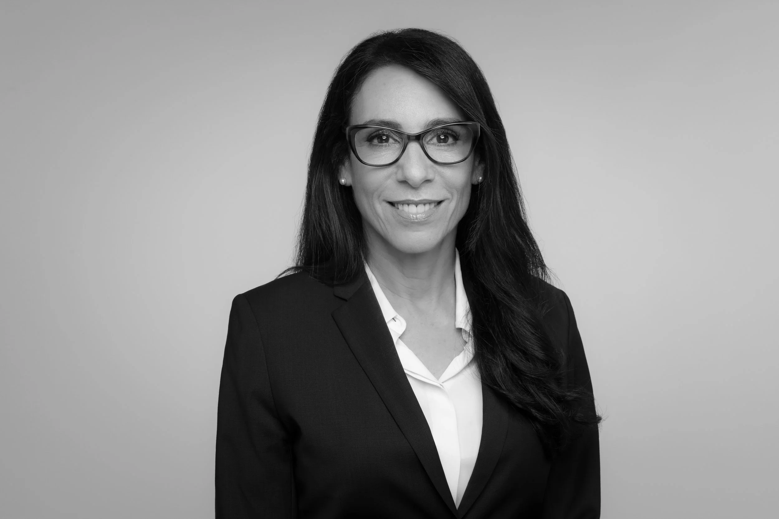 Episode 31: On Money, Lies, and God with Katherine Stewart 