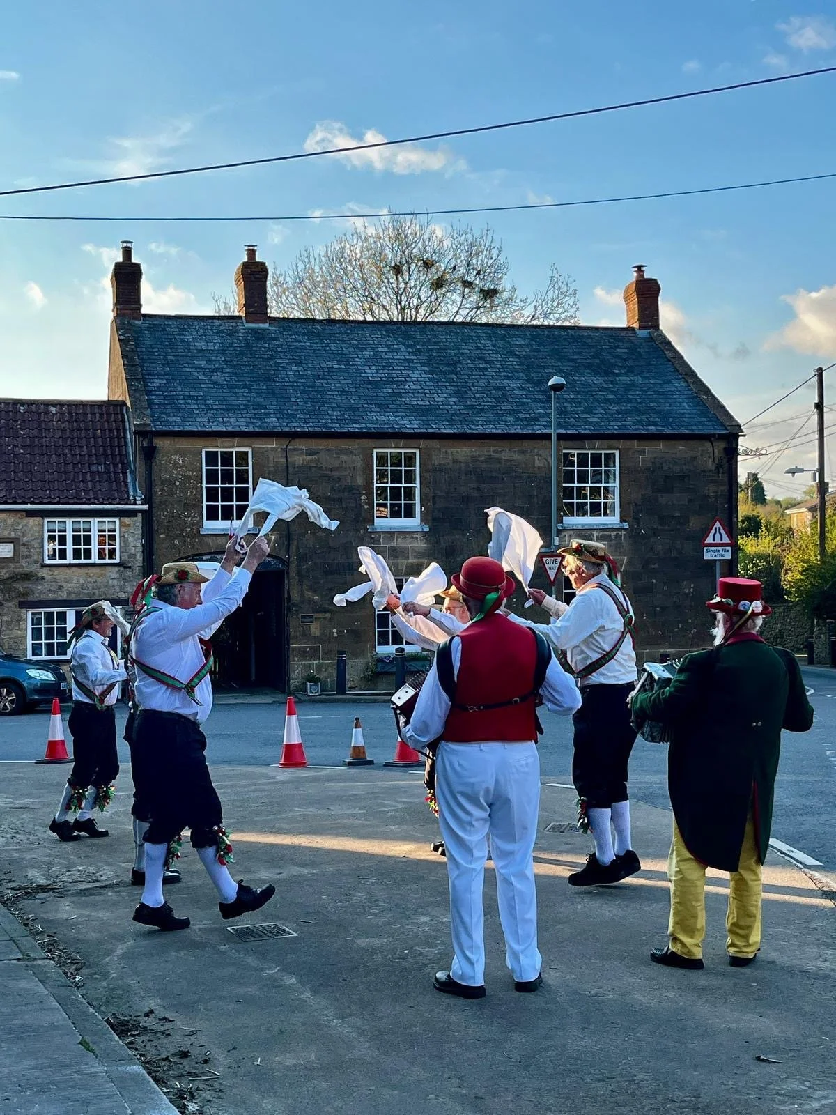 Morris dancing, Broadwindsor village square