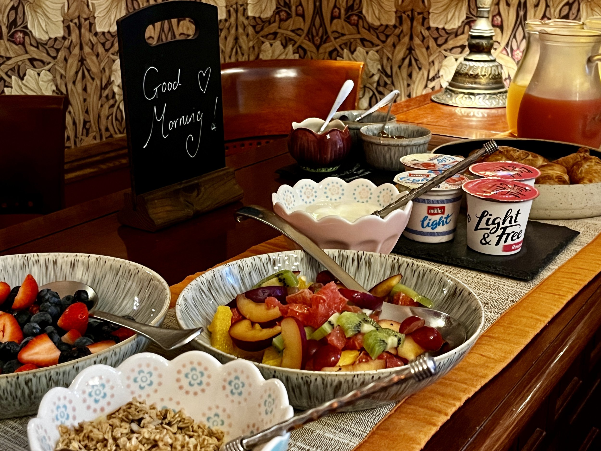 home made granola, fresh fruit salads, fresh berries, local yoghurts, freshly baked pastries, fresh juices