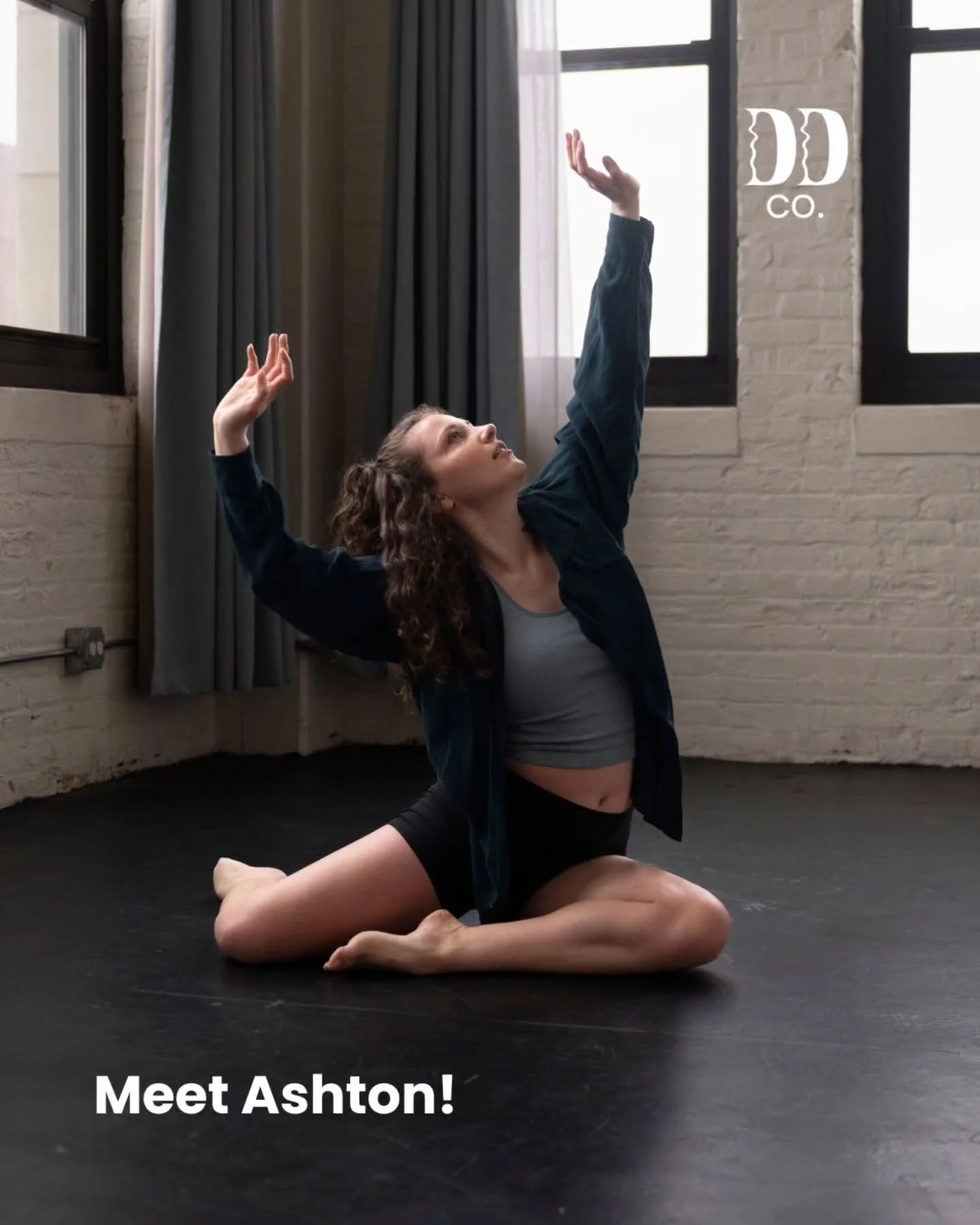 Meet Ashton and find out a cool fun fact about her (hint - it's associated with one of the artistic directors favorite places in Chicago).
.
.
.
📸 1 &amp; 3 Afterglow Studio
.
.
.
#chicagodance #chicagoart #chicagodancers #chicagoartists #thingstodo