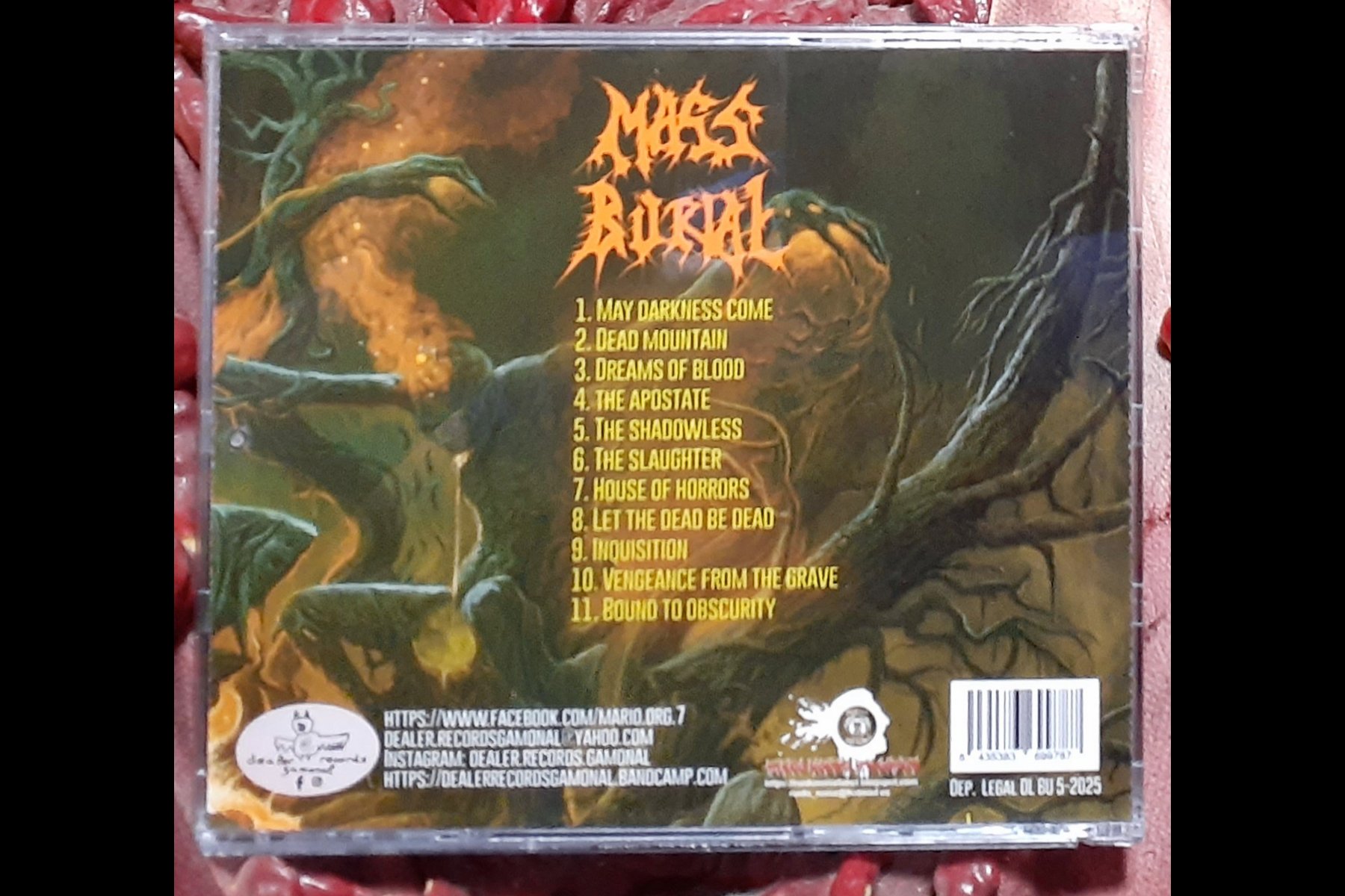 MASS BURIAL – May Darkness Come CD BACK.jpg