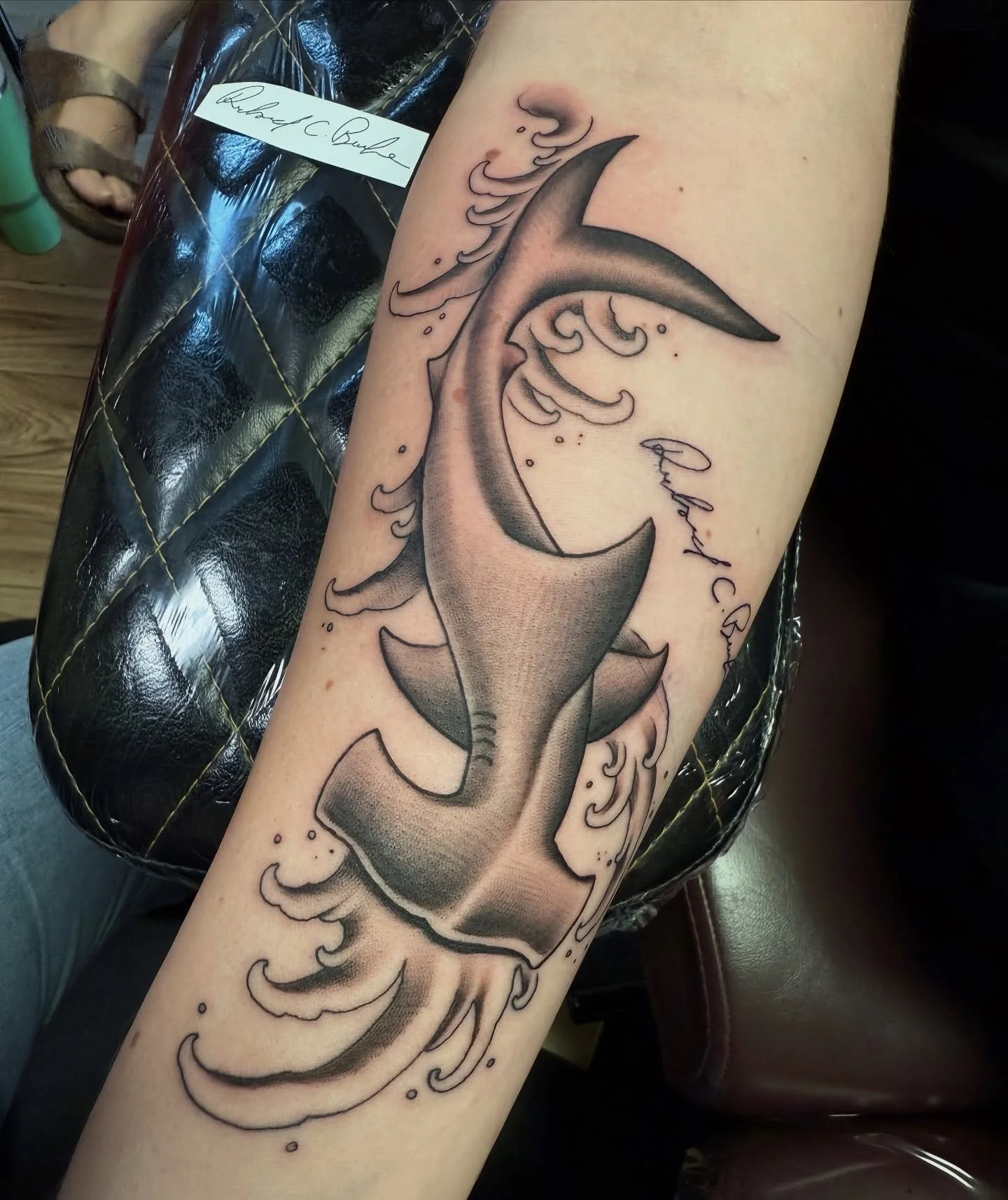 Evan&rsquo;s first tattoo. You did great kiddo

#ashleyhensontattoos  #tattooartist #tattooed #womenwithtattoos #menwithtattoos #universityofsouthcarolina #southeasttattooers #charleston #charlestontattoo #charlestonsc #charlestontattooers #charlesto