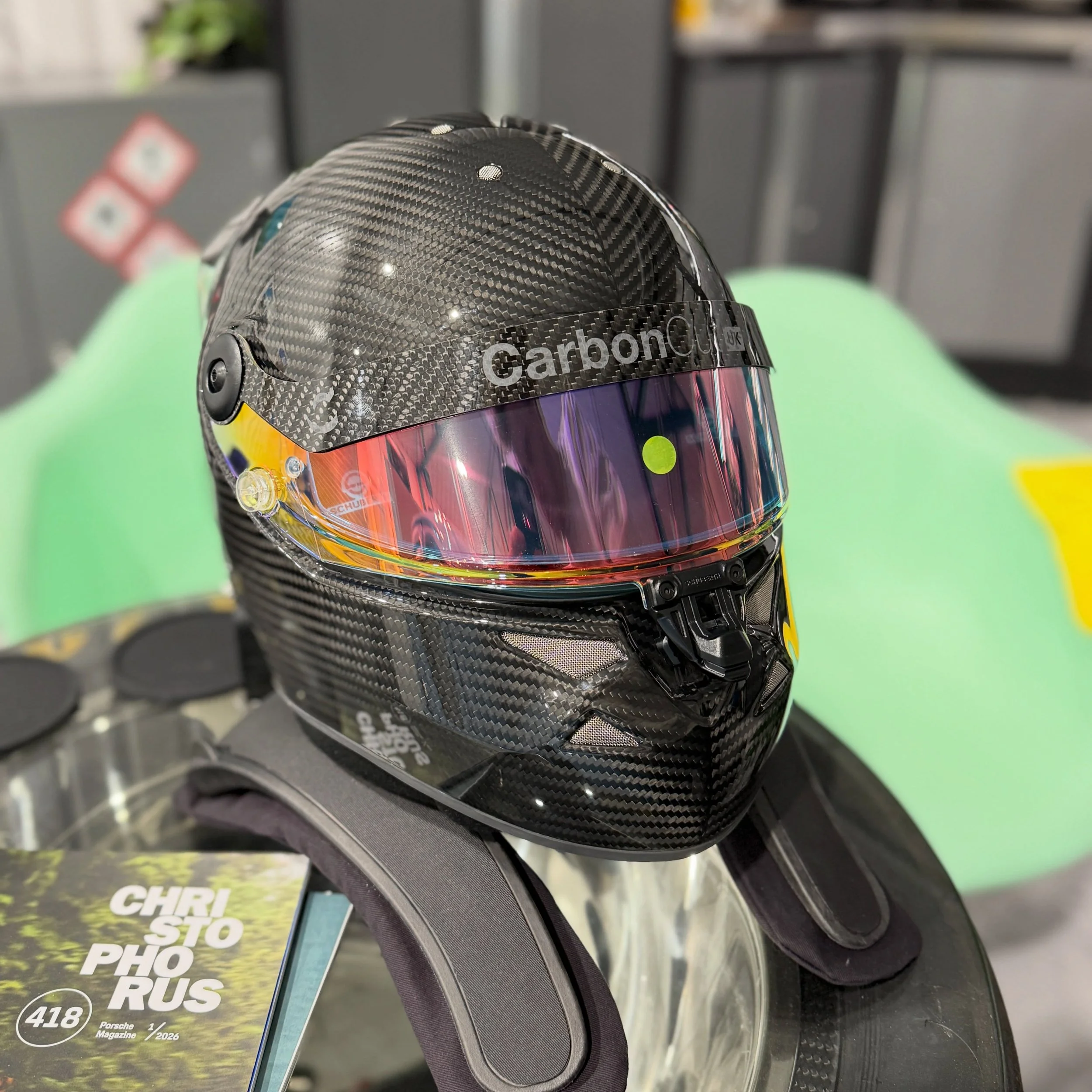 🖤 Carbon Fibre Schuberth Accessories 🏁 @schuberthhelmet @schuberth_performance_uk