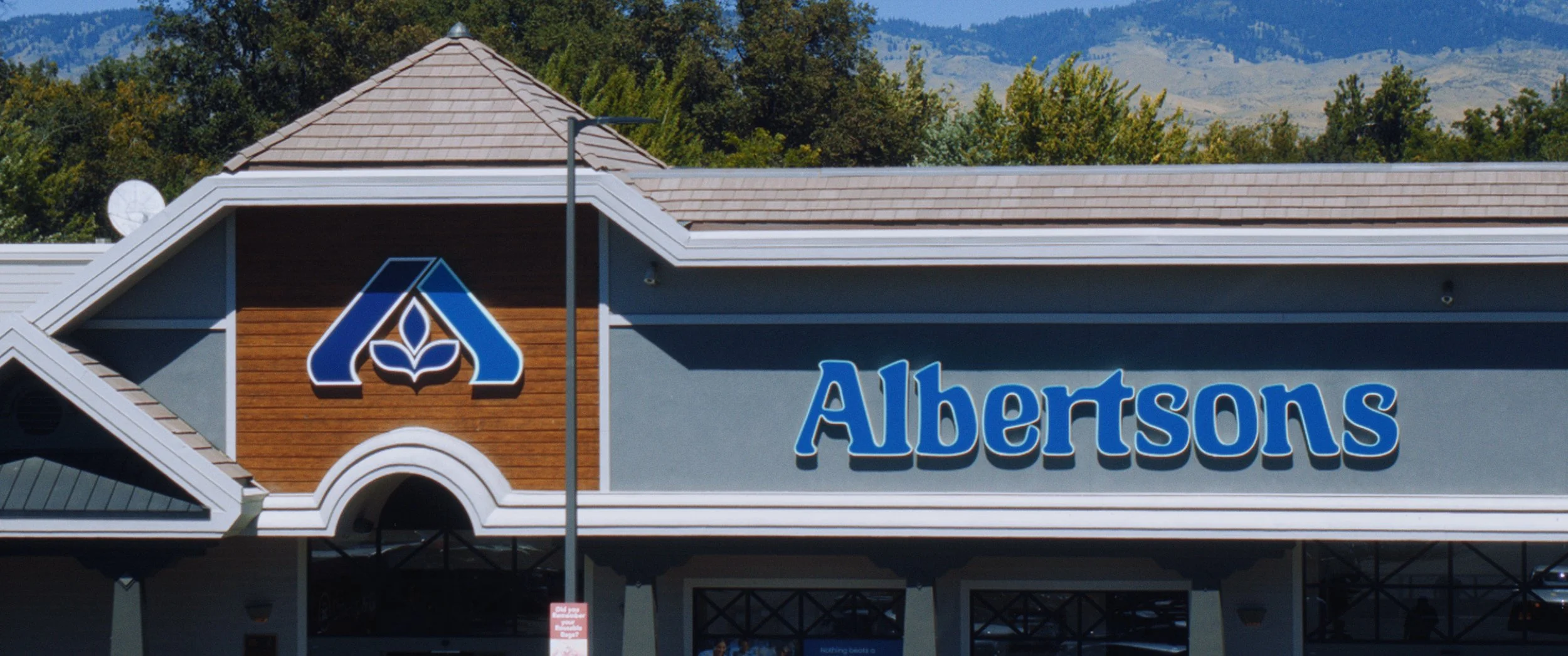 Still 2025-11-04 214923_1.1.29.jpg