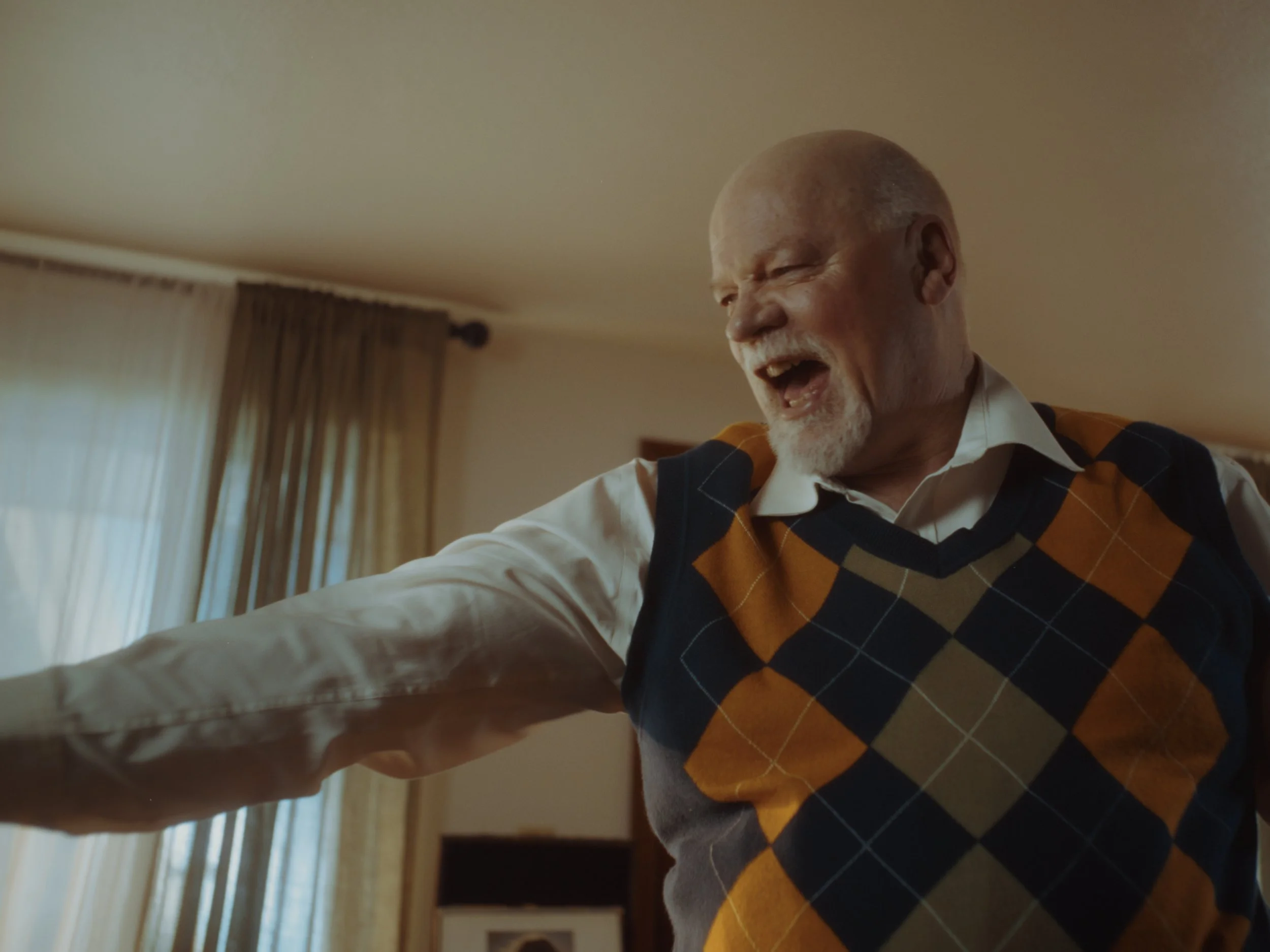 Still 2025-11-04 213457_1.1.13.jpg