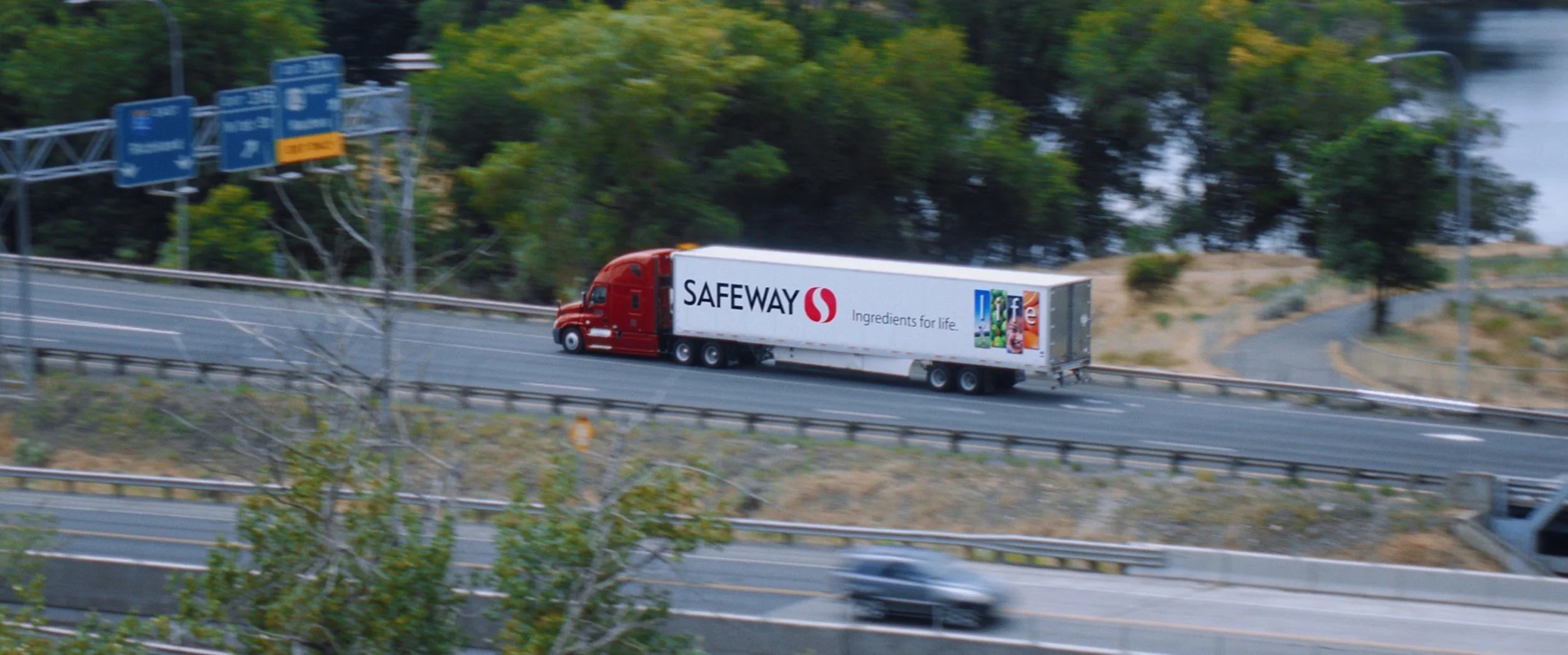 Still 2025-11-04 214923_1.1.28.jpg