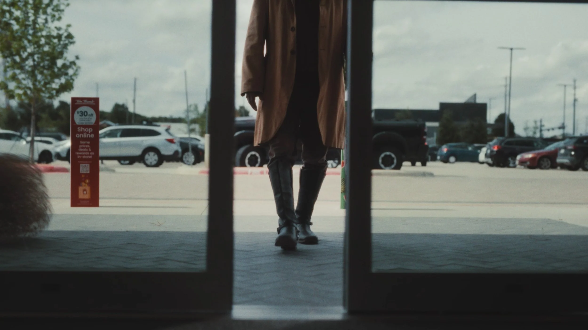 Still 2025-11-04 185637_1.2.2.jpg