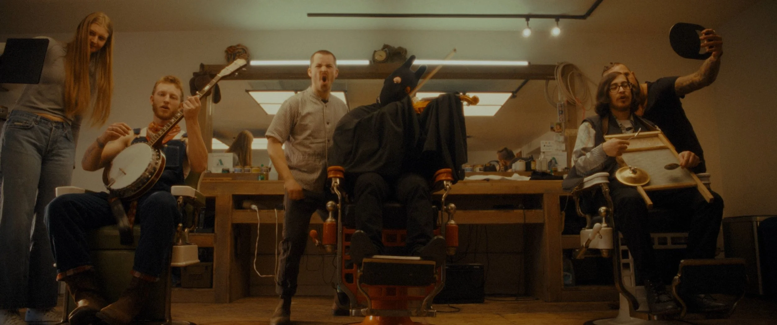 Still 2025-11-12 211223_1.3.11.jpg