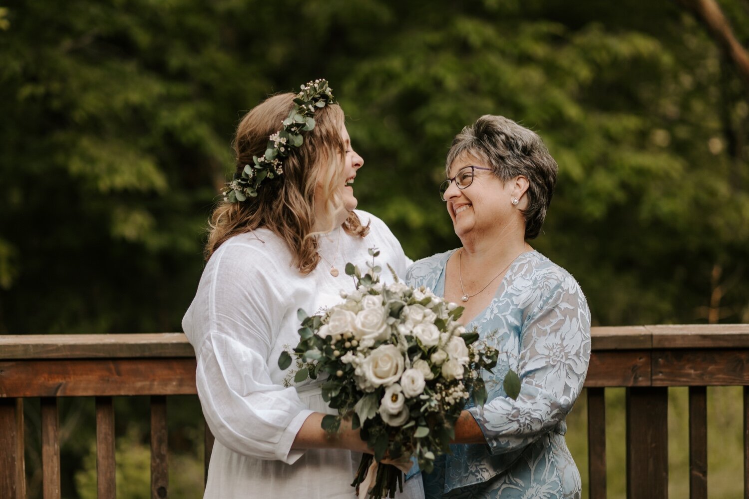 44_229A7235-509_jester_corona_Intimate_small_Wedding_Iowa_elopement_covid_elope_Boho.jpeg