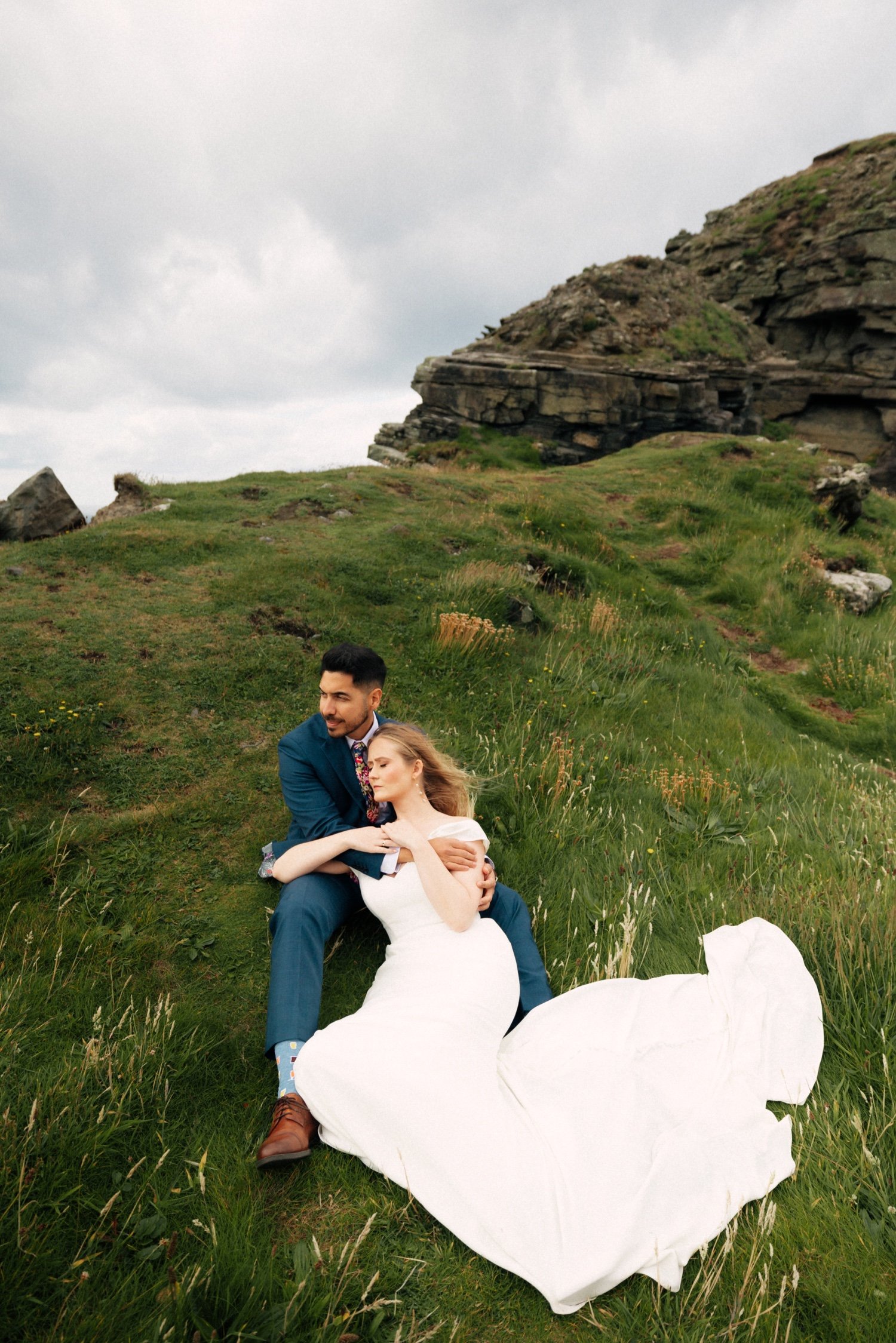 23_Ireland-cliff-elopement-wedding-photographer-kmp-photography-8832.jpg