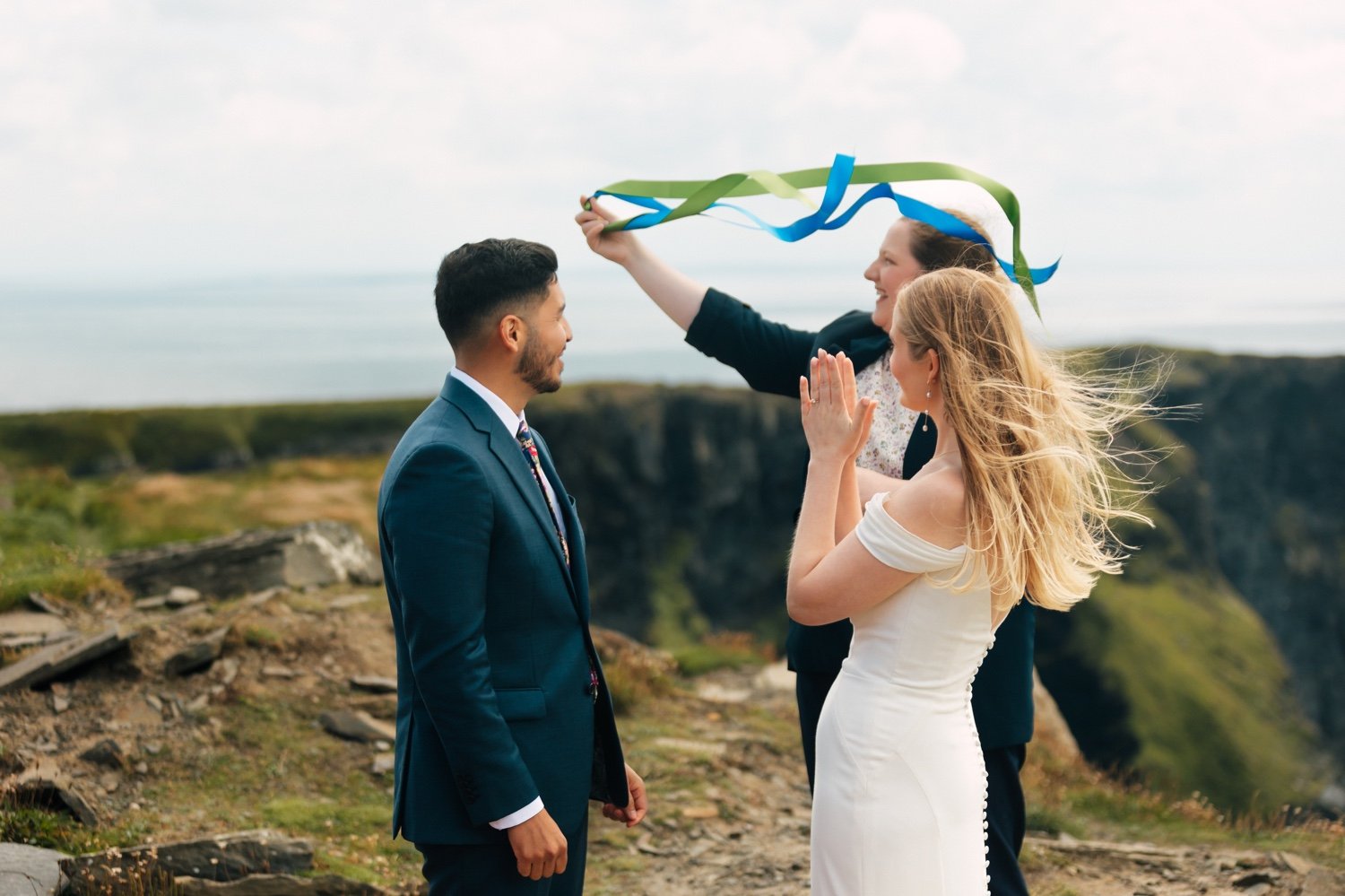 41_Ireland-cliff-elopement-wedding-photographer-kmp-photography-2217.jpg