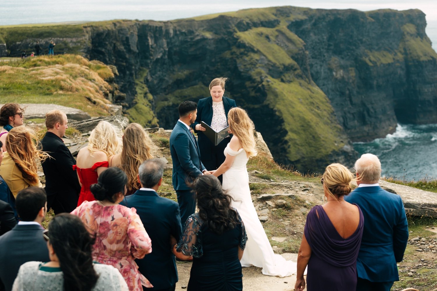 44_Ireland-cliff-elopement-wedding-photographer-kmp-photography-2283.jpg