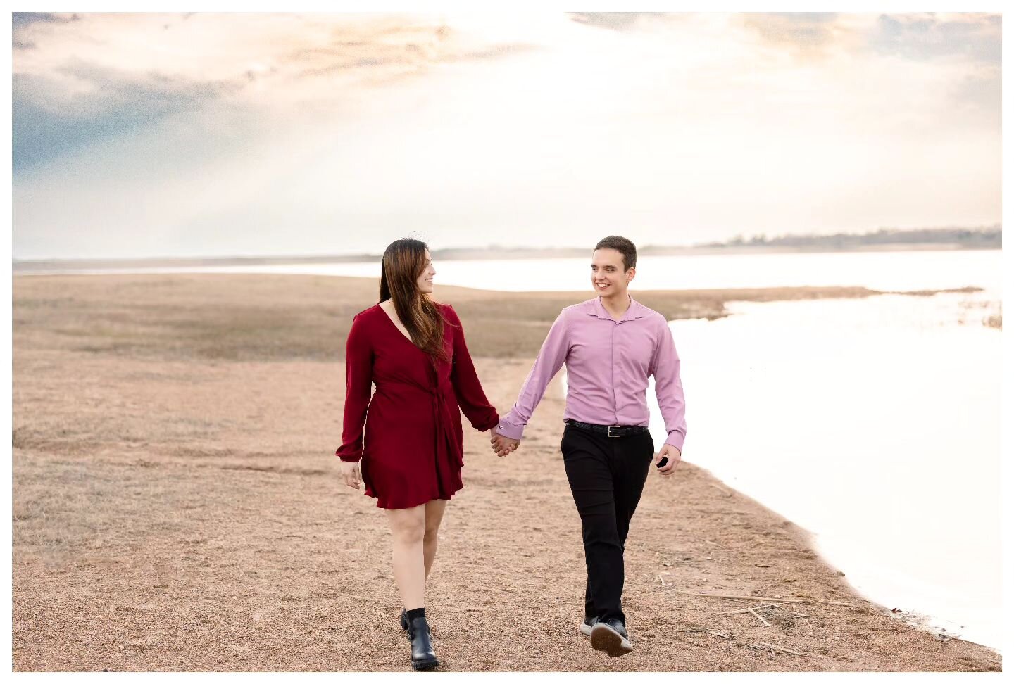 If you haven't considered taking engagment pictures at lake bryan, take this as a sign 📸👏🍾🥂🔥

#collegestationphotographer #engagement #engagmentphotography #engagmentphotographer #aggiephotography #aggieengagement #lakebryan #weddings #texaswedd