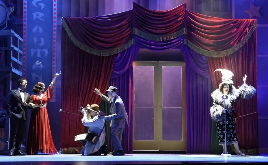 Singin' in the Rain Premier Theatre Doors