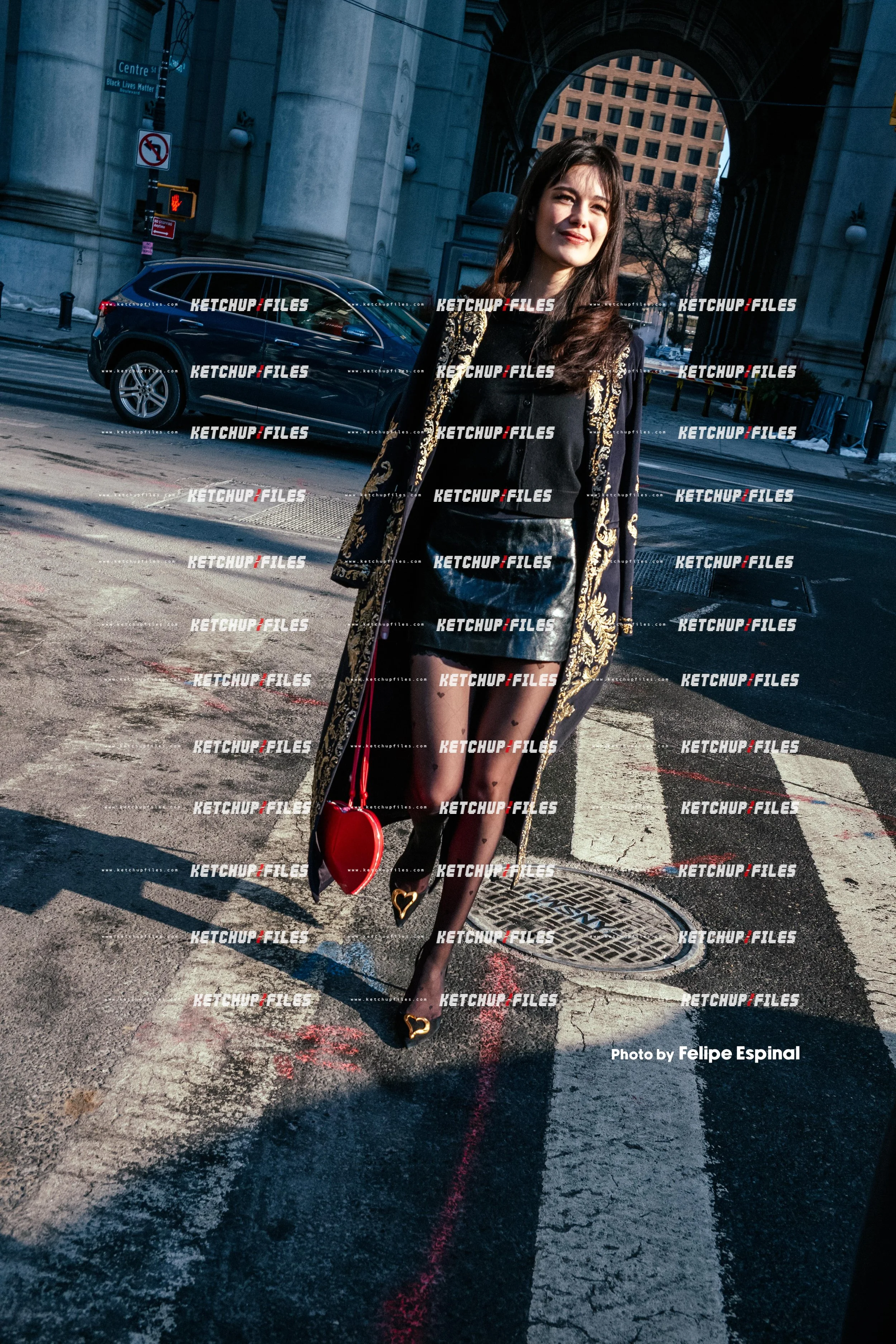 Street Style Photo of Guest at the Alice + Olivia FW26 New York Fashion Week Show