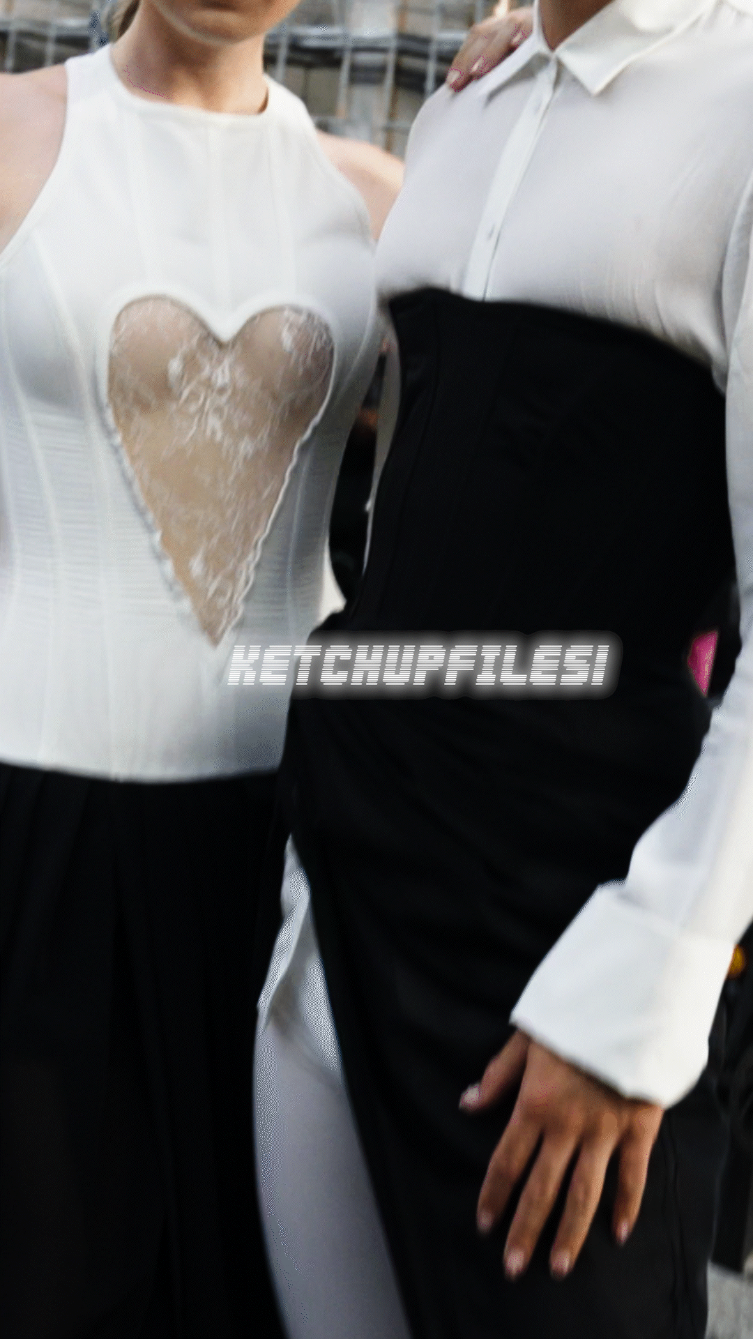 9x16 Victoria Beckham_Ketchupfiles.gif