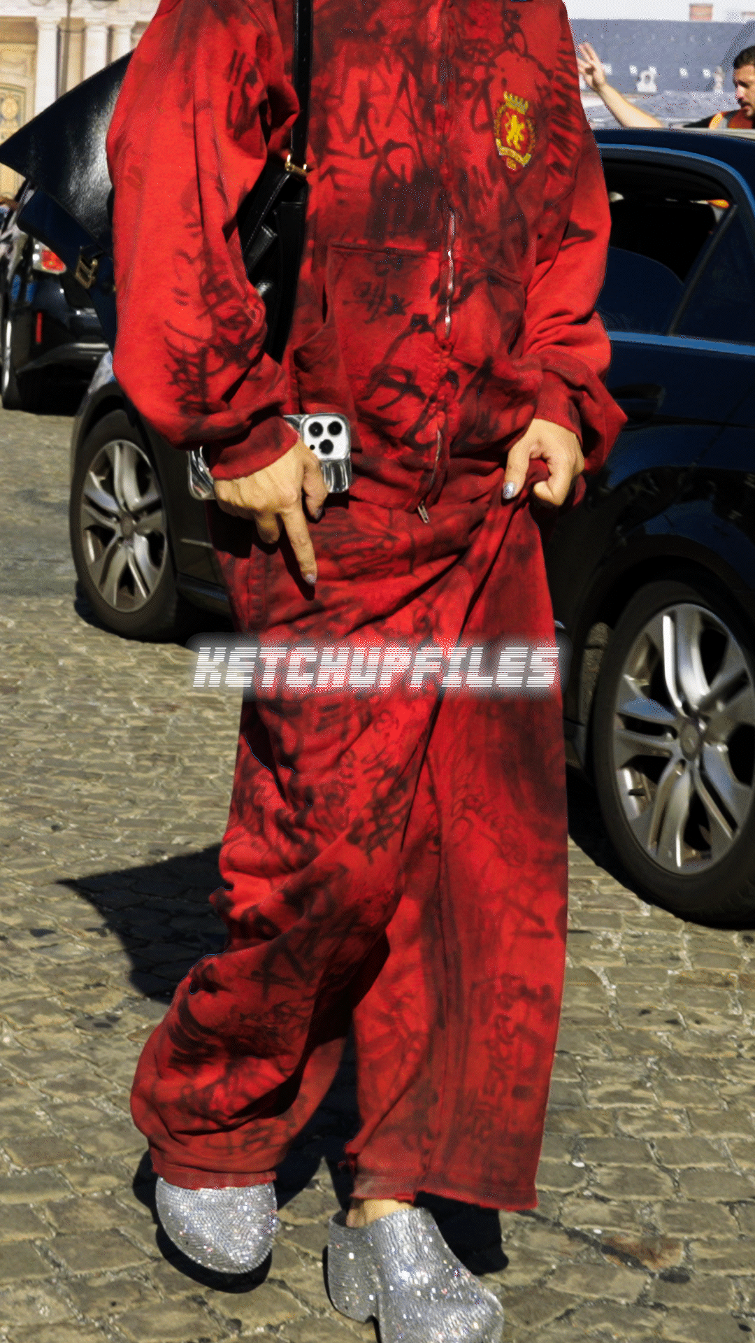 9x16 Balenciaga SS24_Ketchupfiles.gif
