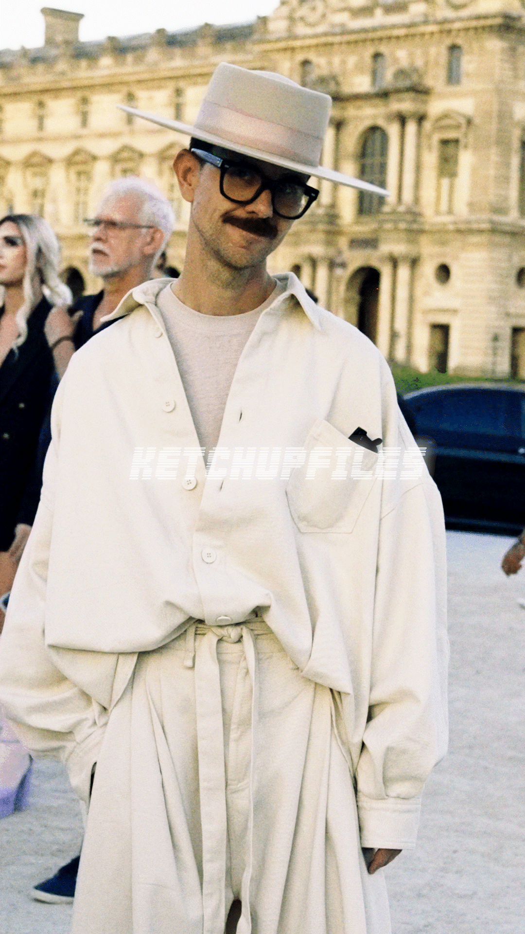 9x16 Mugler SS24 Ketchpfiles-_1.gif