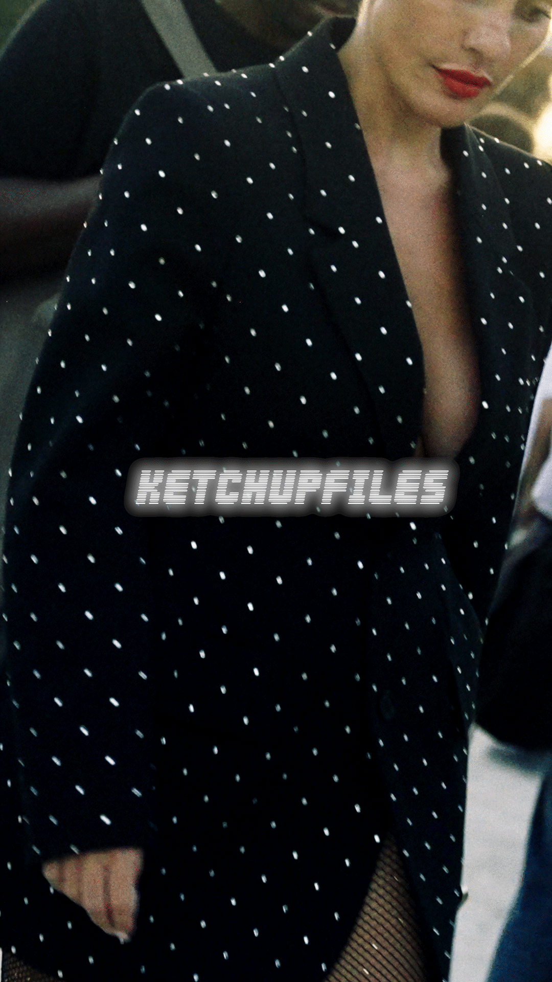9x16 Mugler SS24 Ketchpfiles-.gif