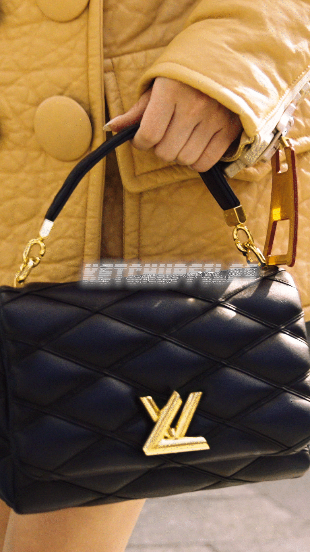 9x16 Louis Vuitton SS24 Ketchupfiles_3.gif