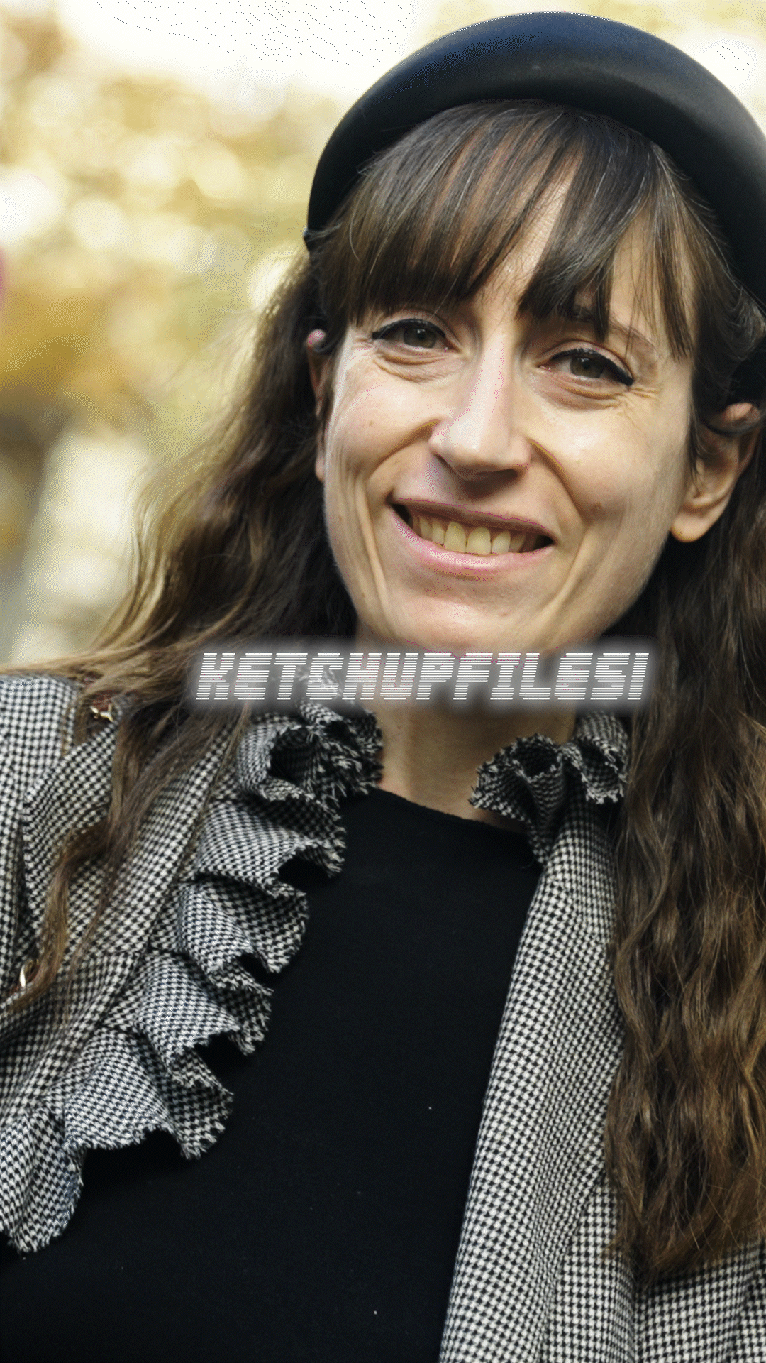 9x16 Miu Miu SS24 Ketchupfiles.gif