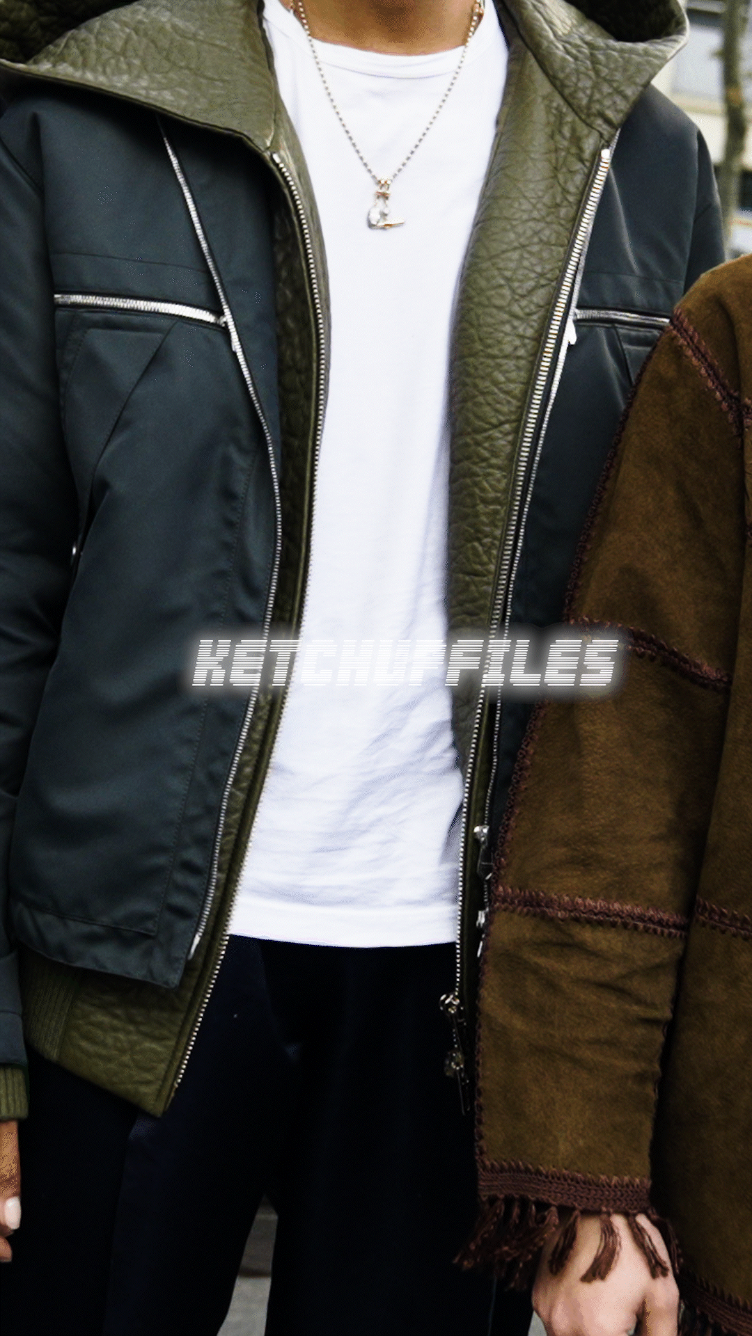9999x16 Miu Miu SS24 Ketchupfiles.gif