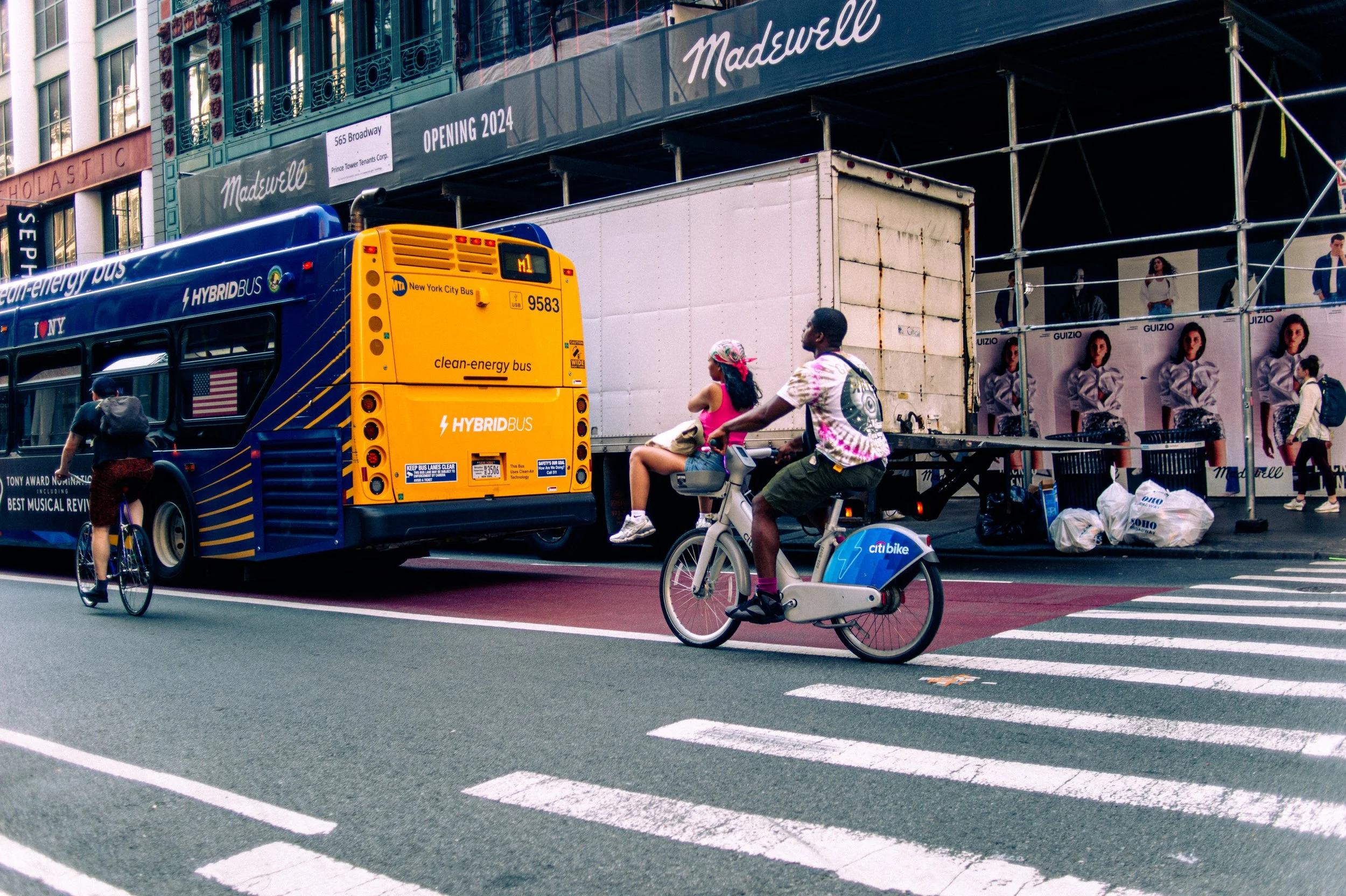 STREET-STYLE-SOHO-NEW-YORK-FELIPE-ESPINA-FASHION-IN-THE-STREET-STREETWEAR-STREETFASHION-SUMMER-KETCHUP-FILES2024-08-05 at 9.40.51 PM 49.jpg