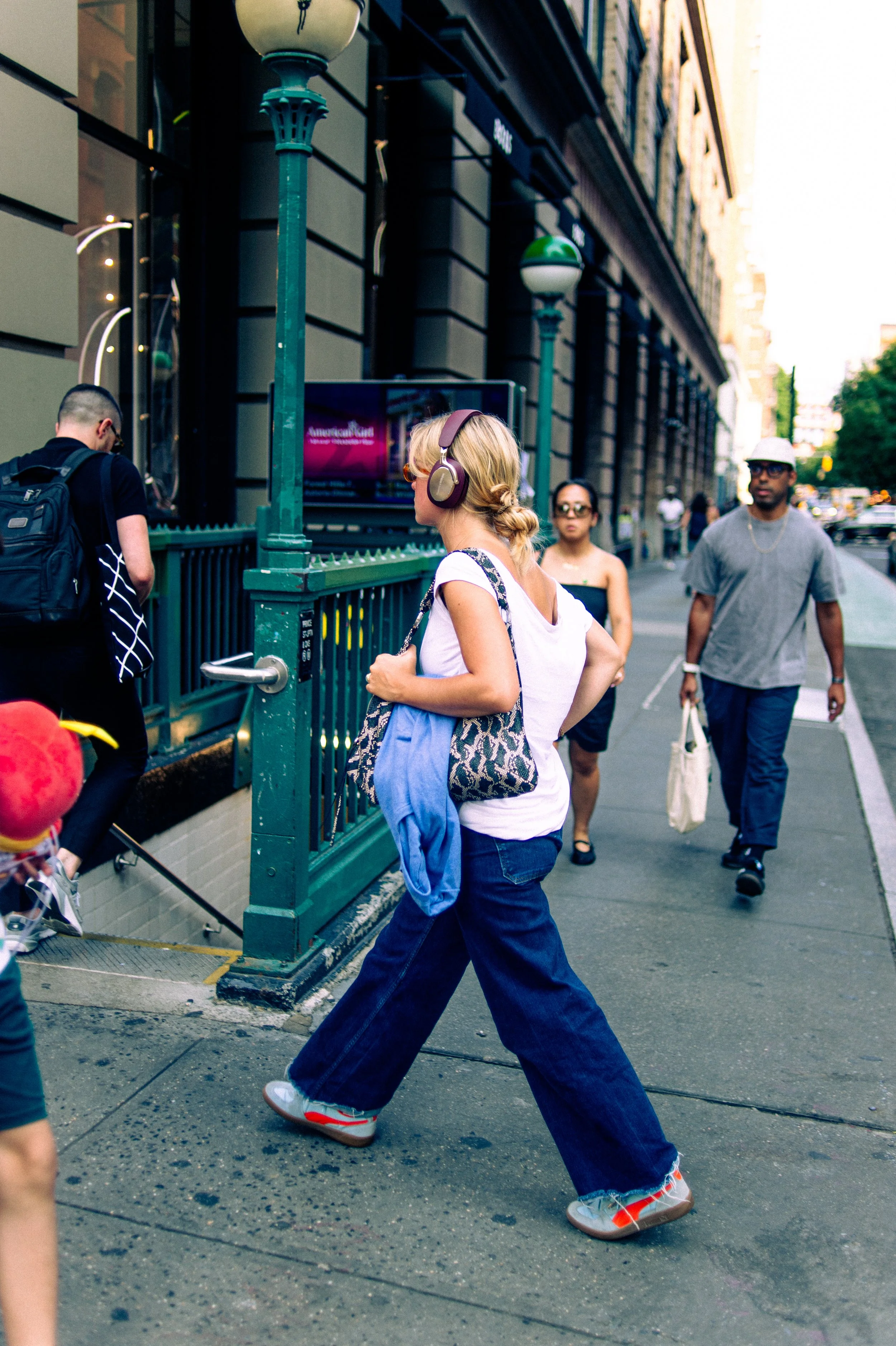 STREET-STYLE-SOHO-NEW-YORK-FELIPE-ESPINA-FASHION-IN-THE-STREET-STREETWEAR-STREETFASHION-SUMMER-KETCHUP-FILES2024-08-05 at 9.40.51 PM 53.jpg