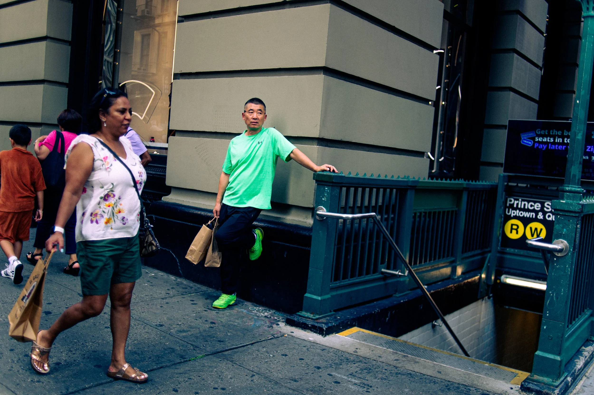 STREET-STYLE-SOHO-NEW-YORK-FELIPE-ESPINA-FASHION-IN-THE-STREET-STREETWEAR-STREETFASHION-SUMMER-KETCHUP-FILES2024-08-05 at 9.40.51 PM 54.jpg