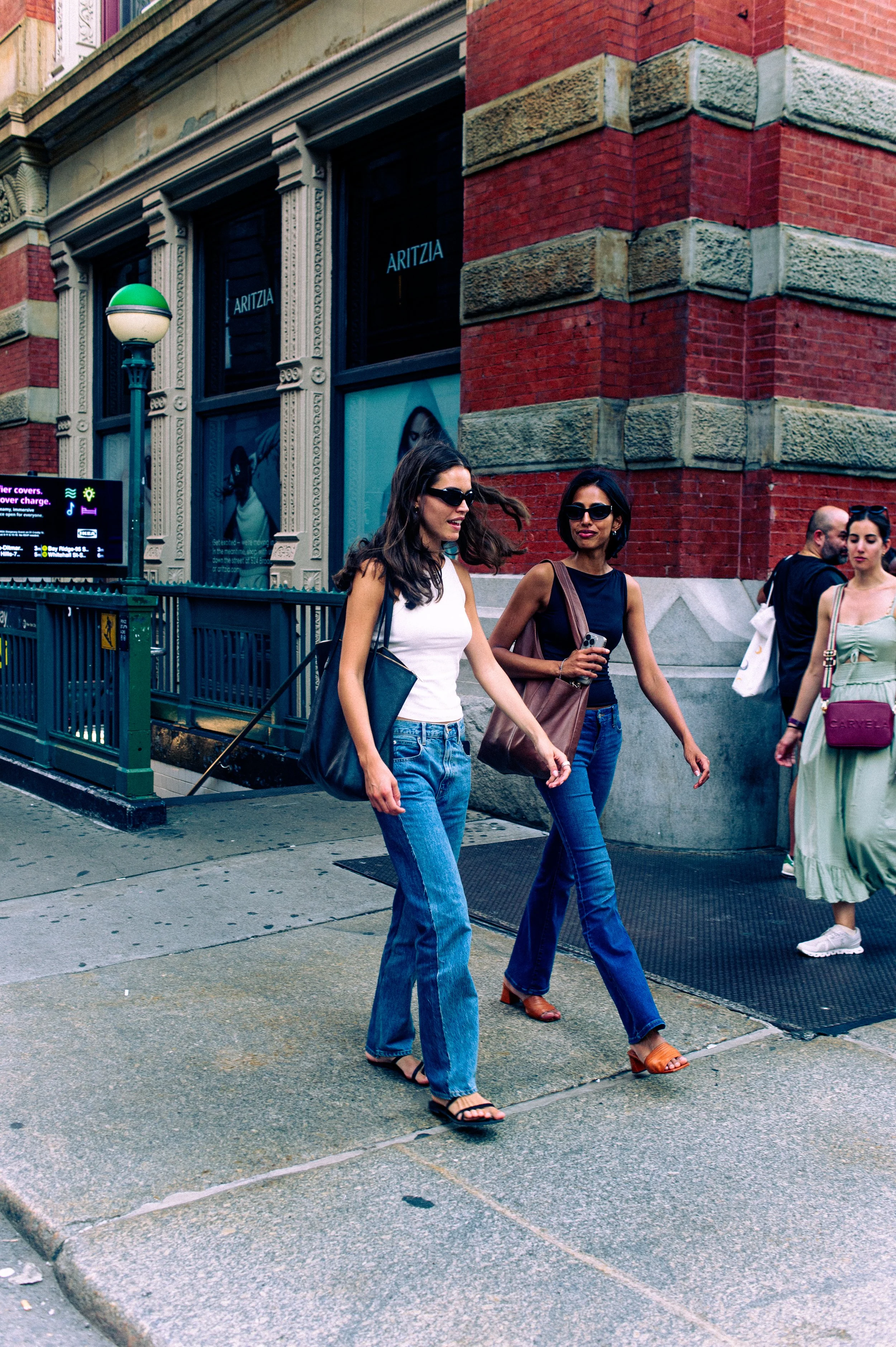 STREET-STYLE-SOHO-NEW-YORK-FELIPE-ESPINA-FASHION-IN-THE-STREET-STREETWEAR-STREETFASHION-SUMMER-KETCHUP-FILES2024-08-05 at 9.40.51 PM 59.jpg