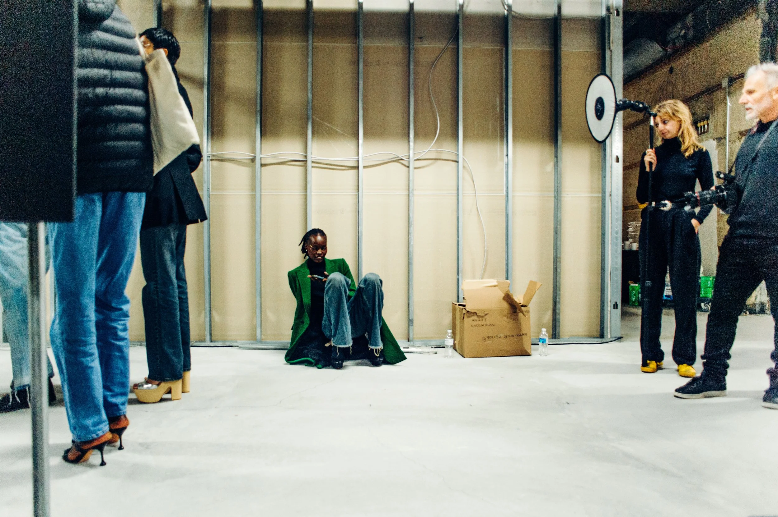 BACKSTAGE NAEEM KHAN FW24 NEW YORK FASHION WEEK 2024 FALL WINTER 2024 PHOTOS BY FELIPE ESPINAL : COCORA CREATIVES 6.jpg