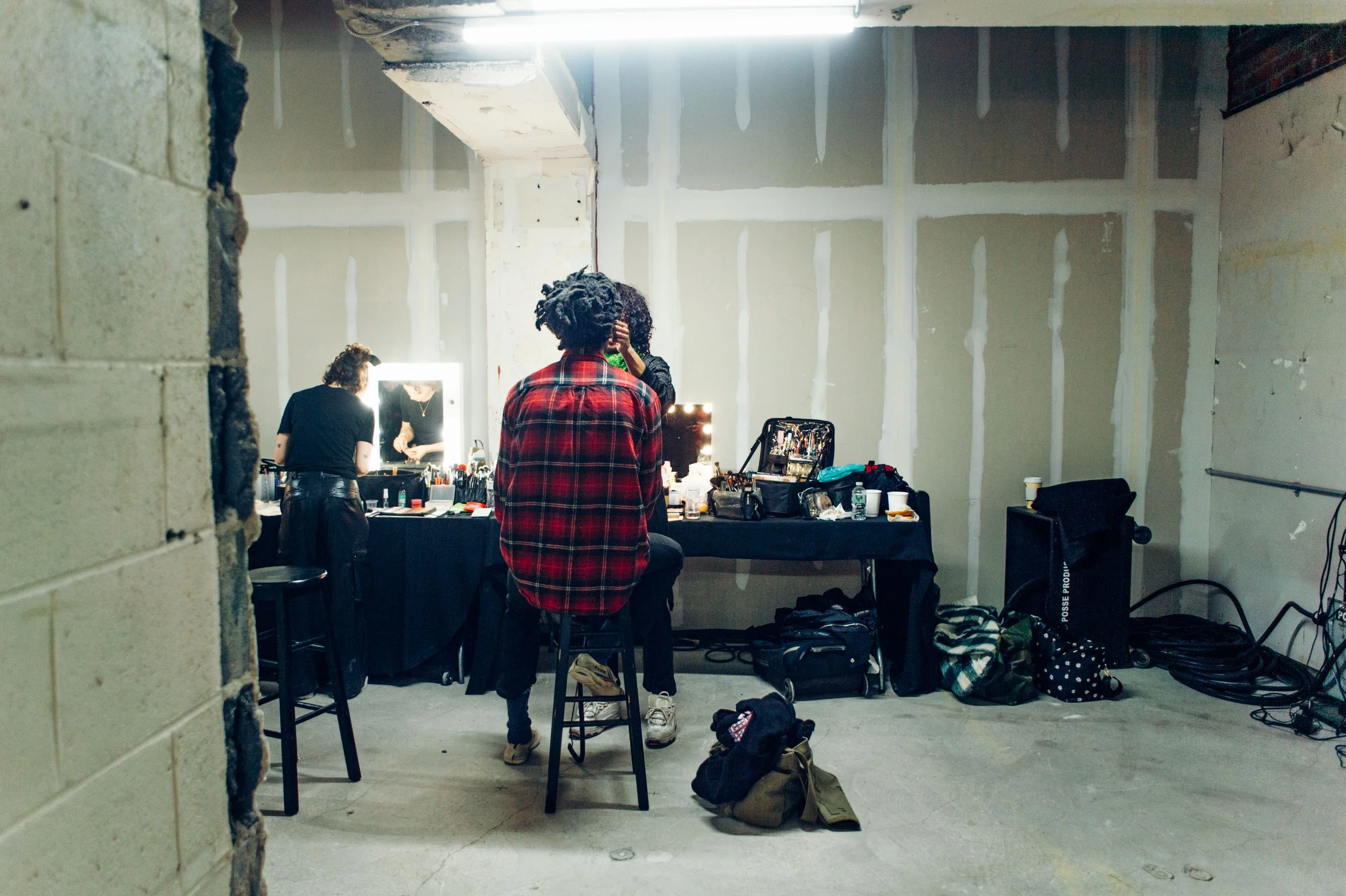 BACKSTAGE NAEEM KHAN FW24 NEW YORK FASHION WEEK 2024 FALL WINTER 2024 PHOTOS BY FELIPE ESPINAL : COCORA CREATIVES 21.jpg