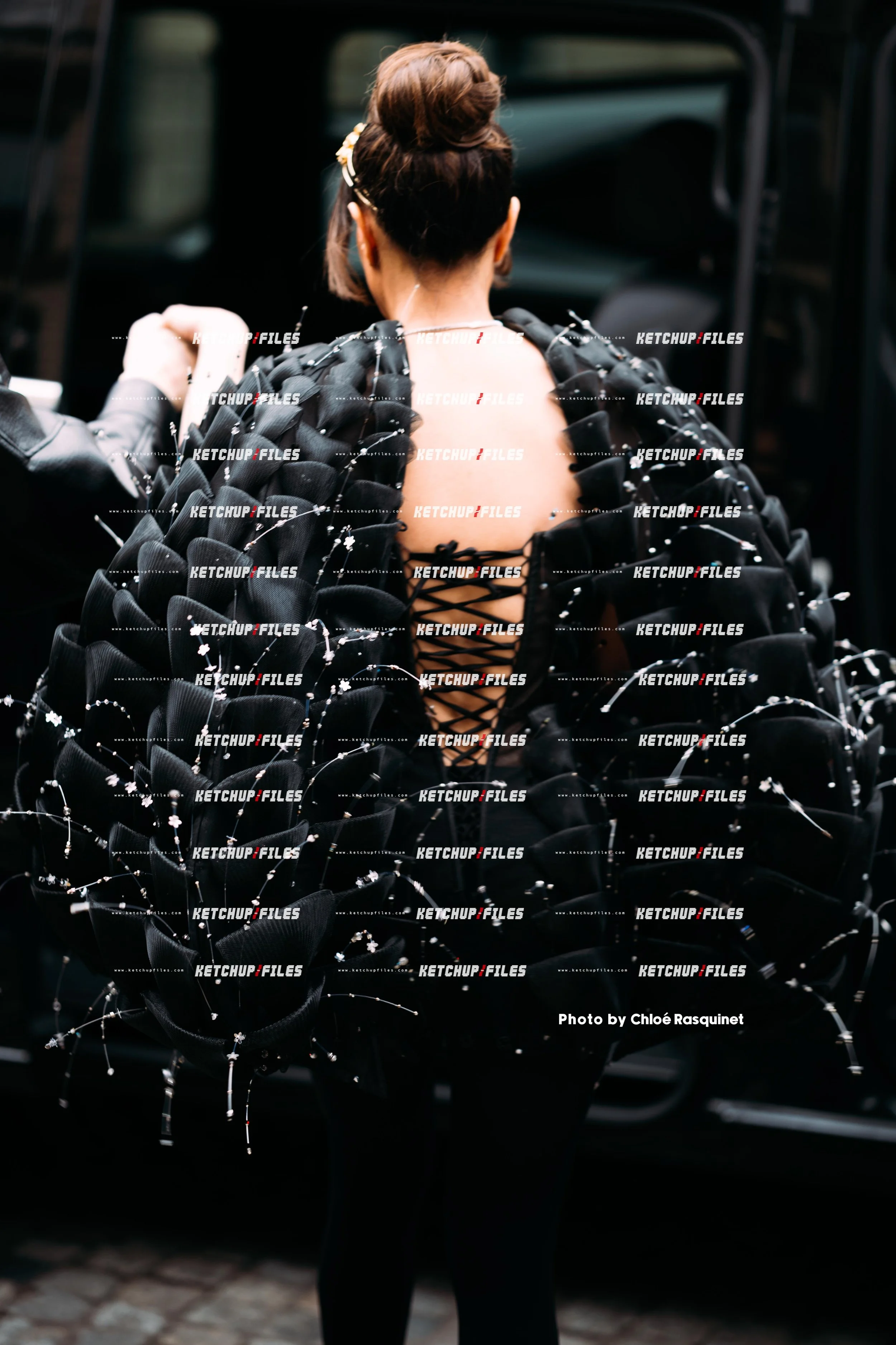 Phan Huy SS26  2026 Street Style Photography | Fashion Week Editorial Photo