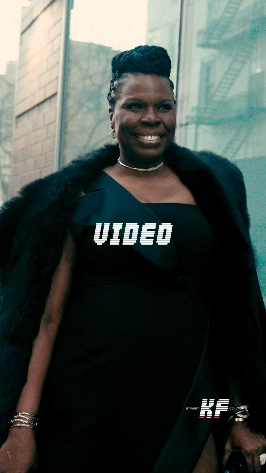 Street Style Video of Leslie Jones at the Christian Siriano FW26 New York Fashion Week Show