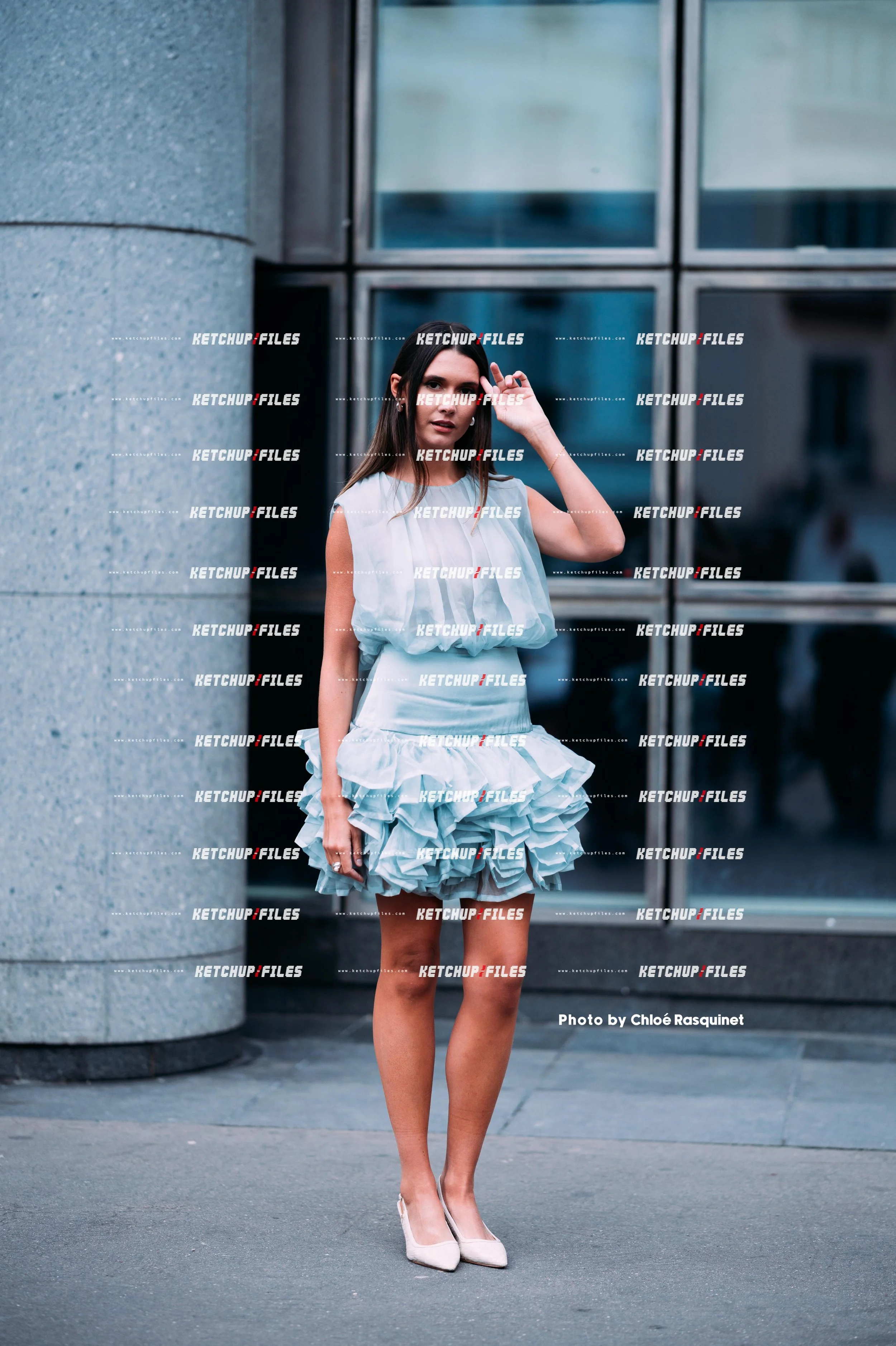 Viktor & Rolf SS26  2026 Street Style Photography | Fashion Week Editorial Photo