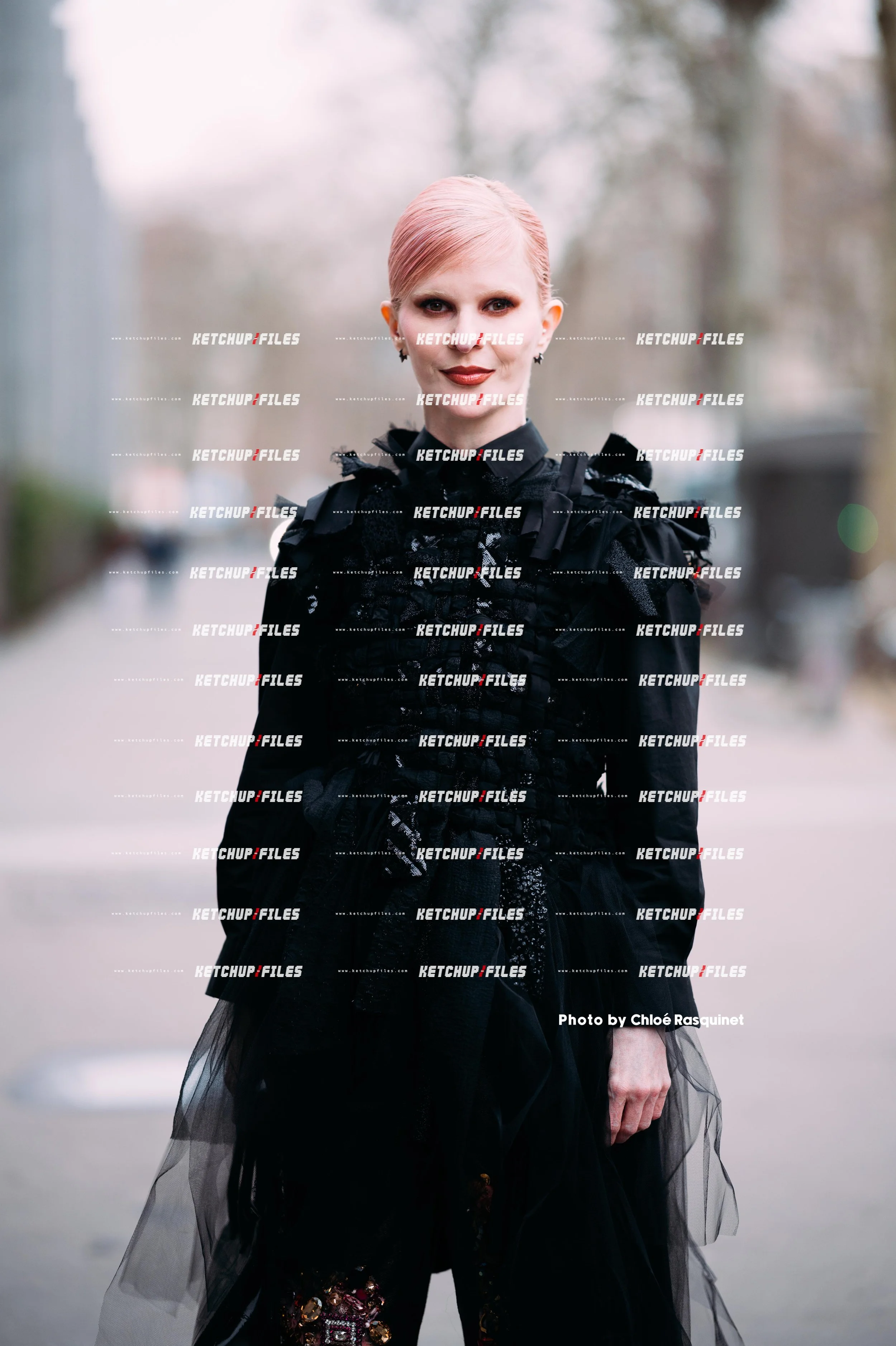 Viktor & Rolf SS26  2026 Street Style Photography | Fashion Week Editorial Photo