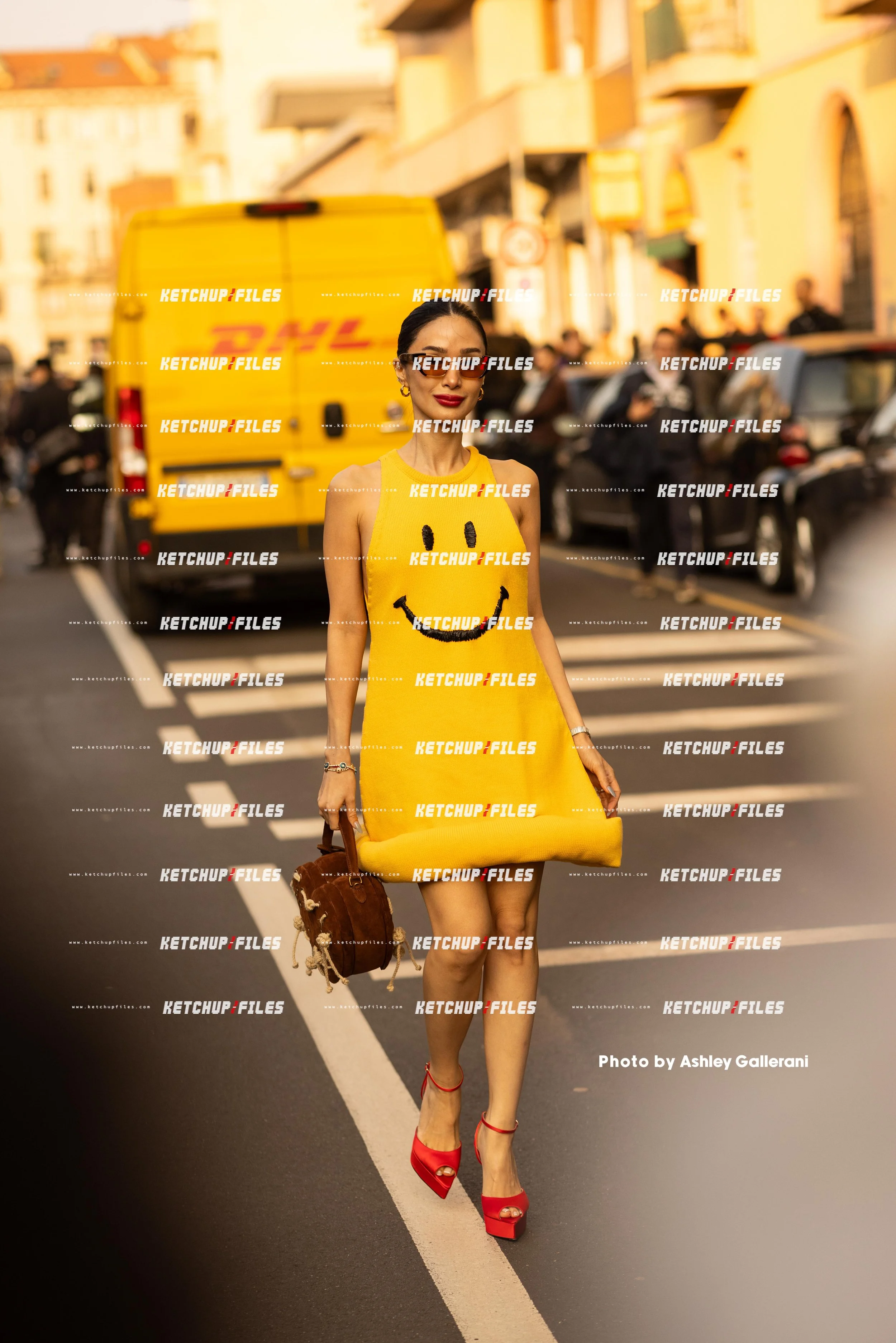 Street Style Photo of Heart Evangelista at the FW26 Moschino Milan Fashion Week Show