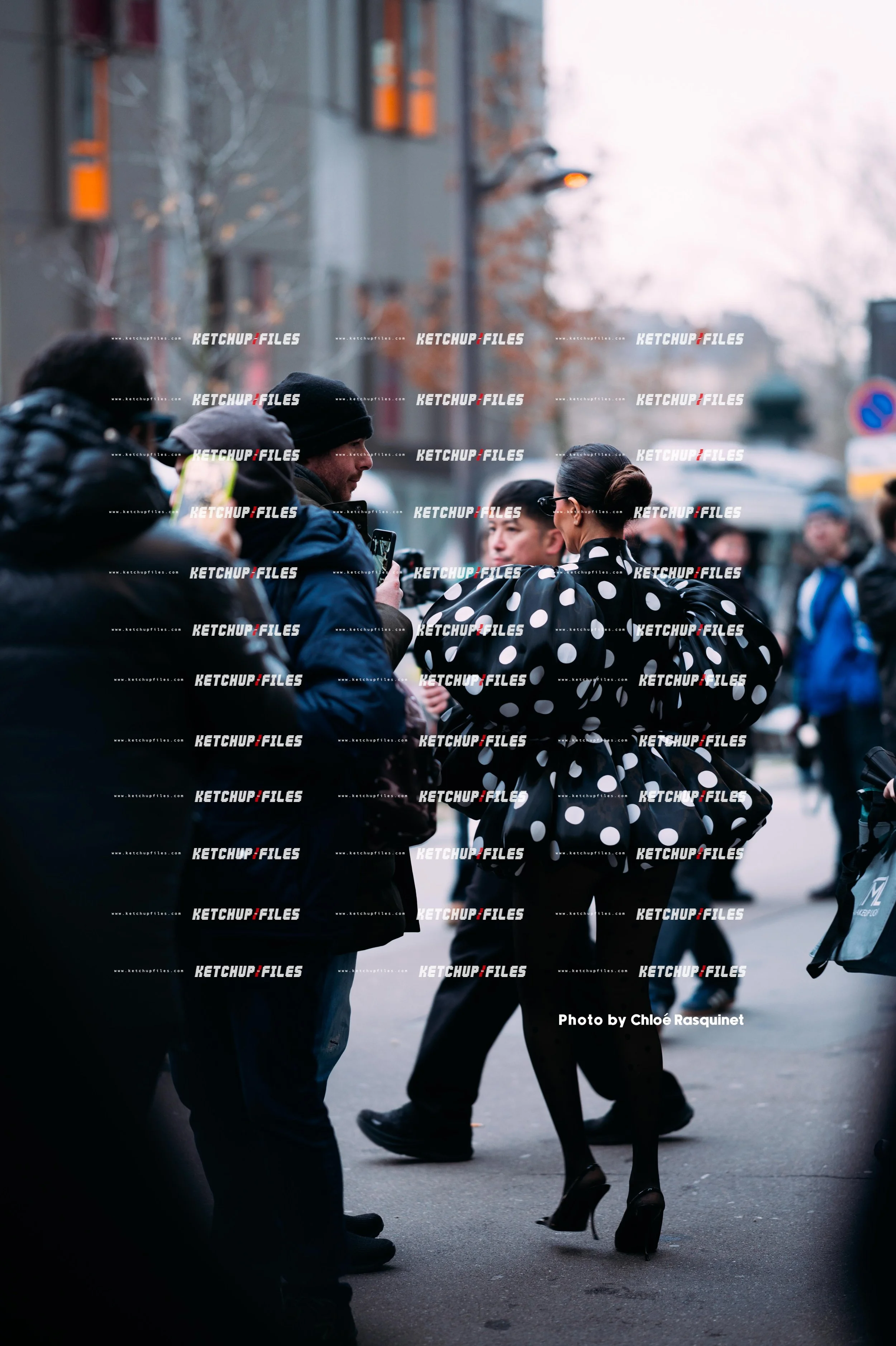 Viktor & Rolf SS26  2026 Street Style Photography | Fashion Week Editorial Photo