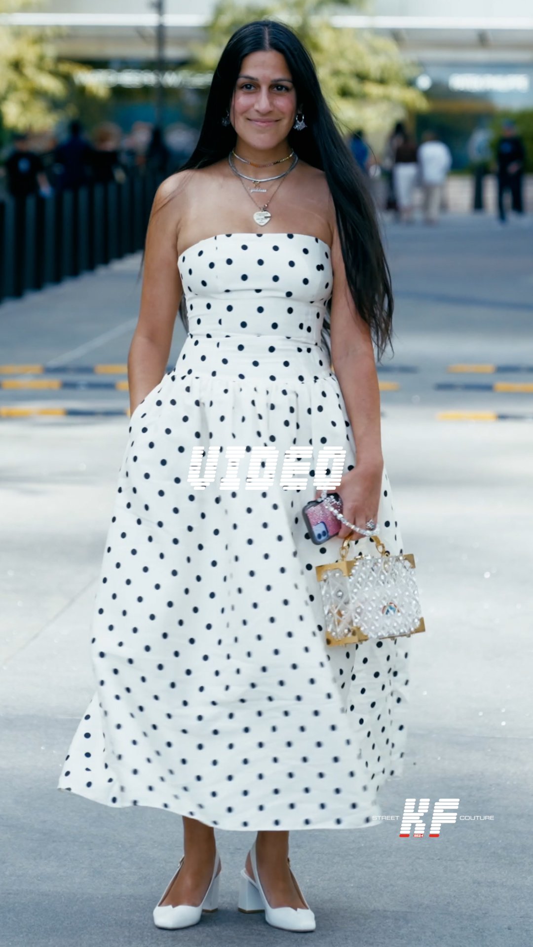 Street style Video of Guest at Jason Wu SS25 fashion show during New York Fashion Week 2024 September SS25