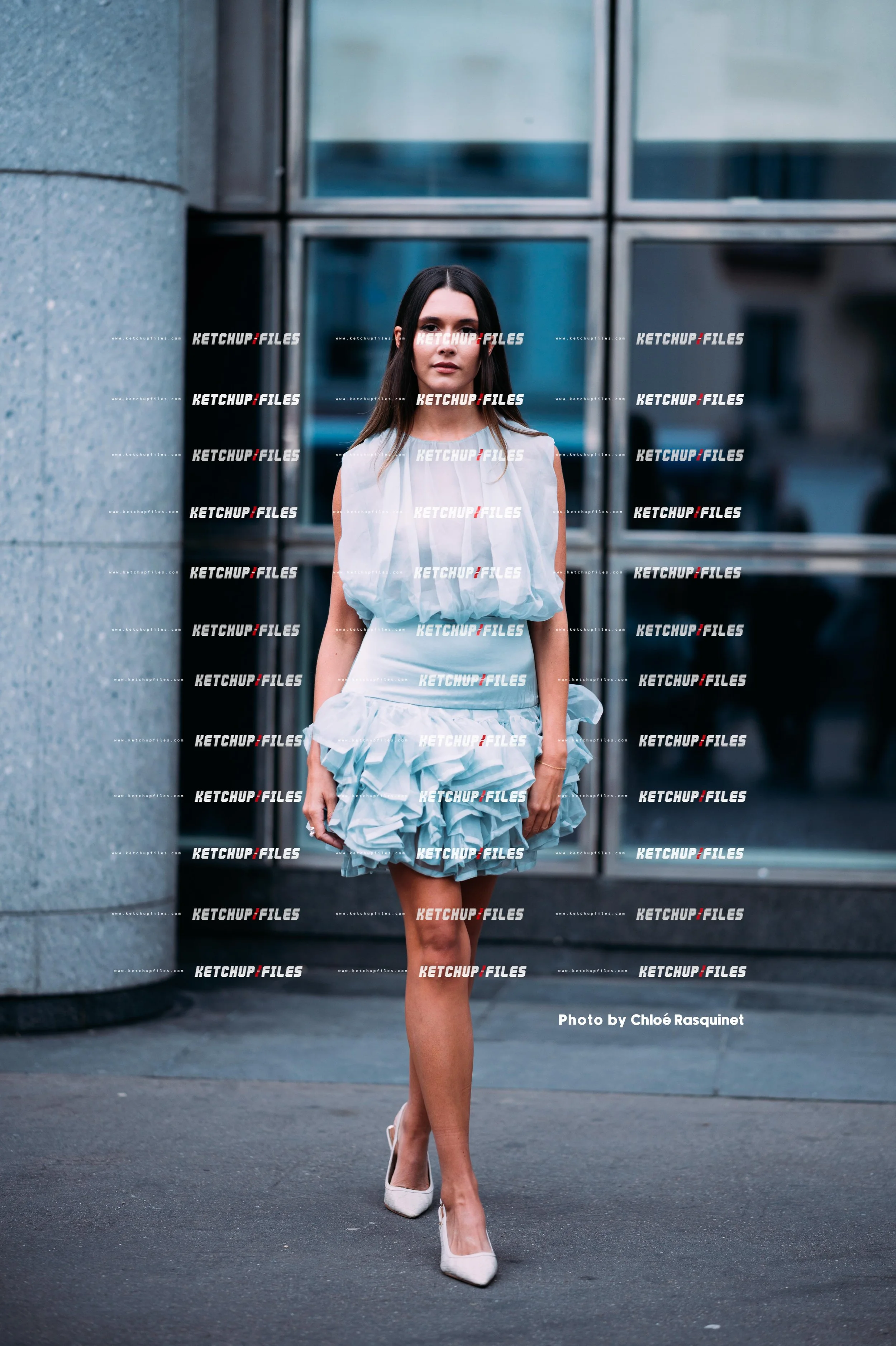 Viktor & Rolf SS26  2026 Street Style Photography | Fashion Week Editorial Photo