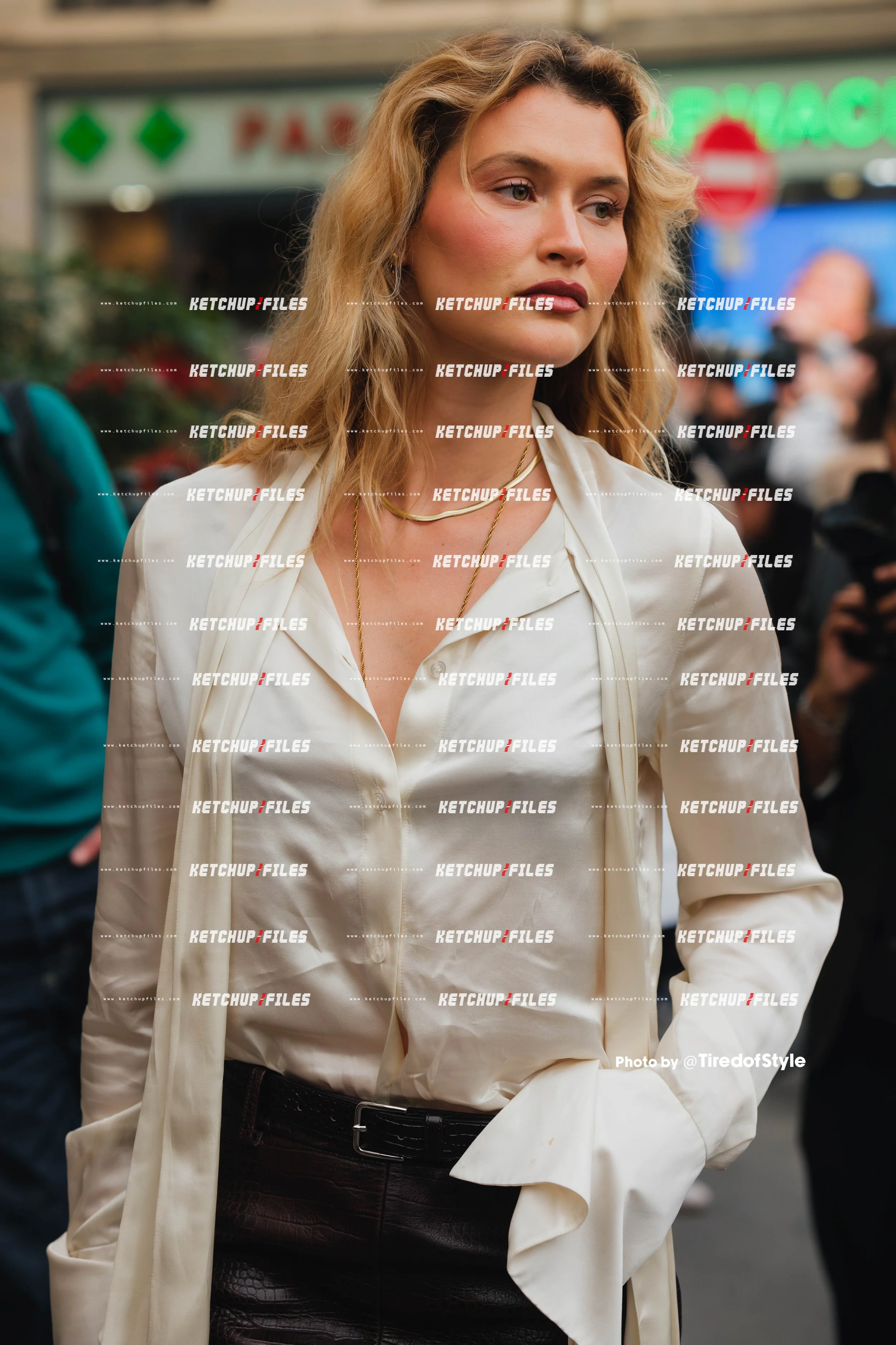 Street Style Editorial photo from Nina Ricci AW26 at Paris Fashion Week 2026