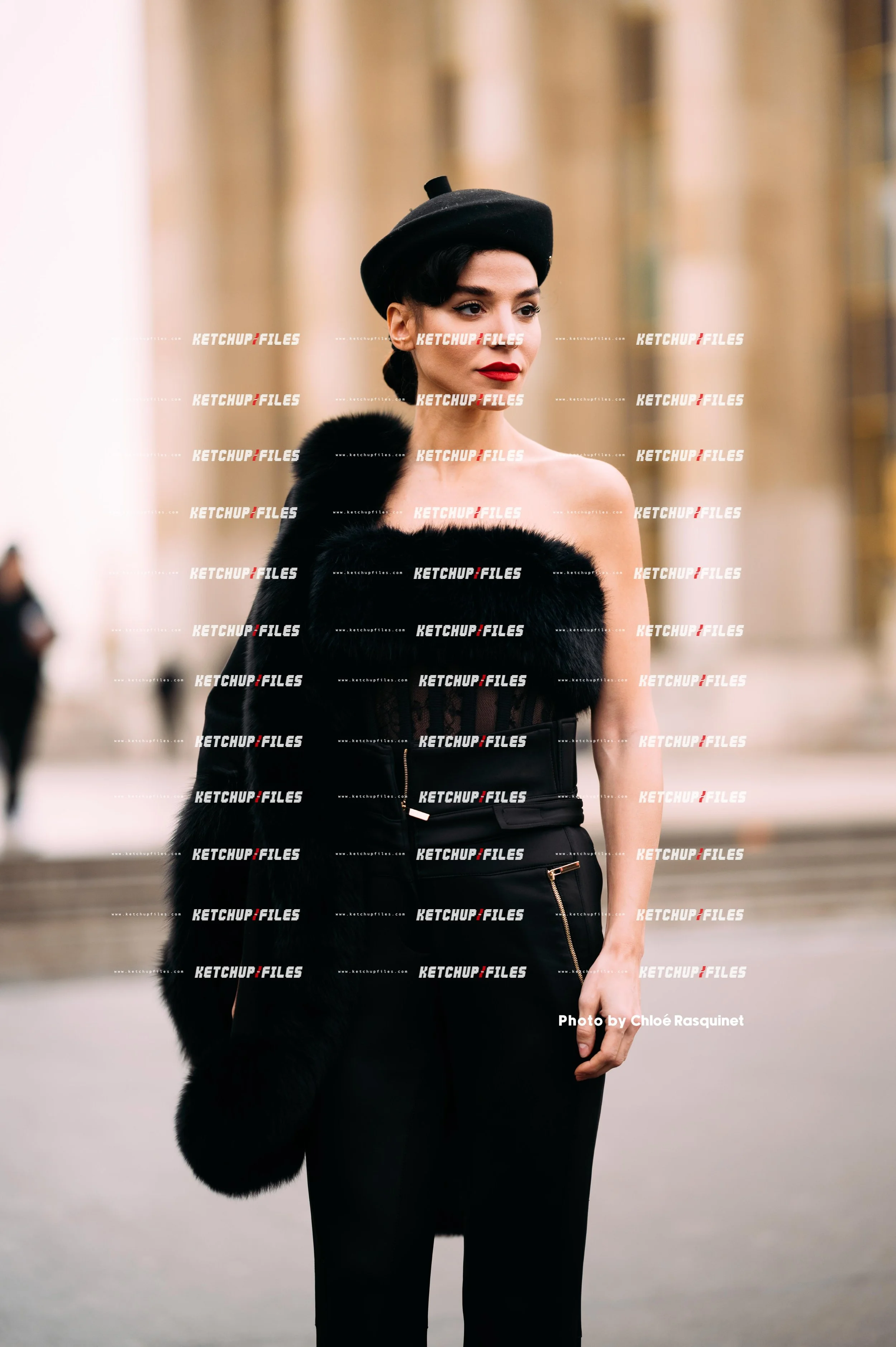 Elie Saab SS26  2026 Street Style Photography | Fashion Week Editorial Photo