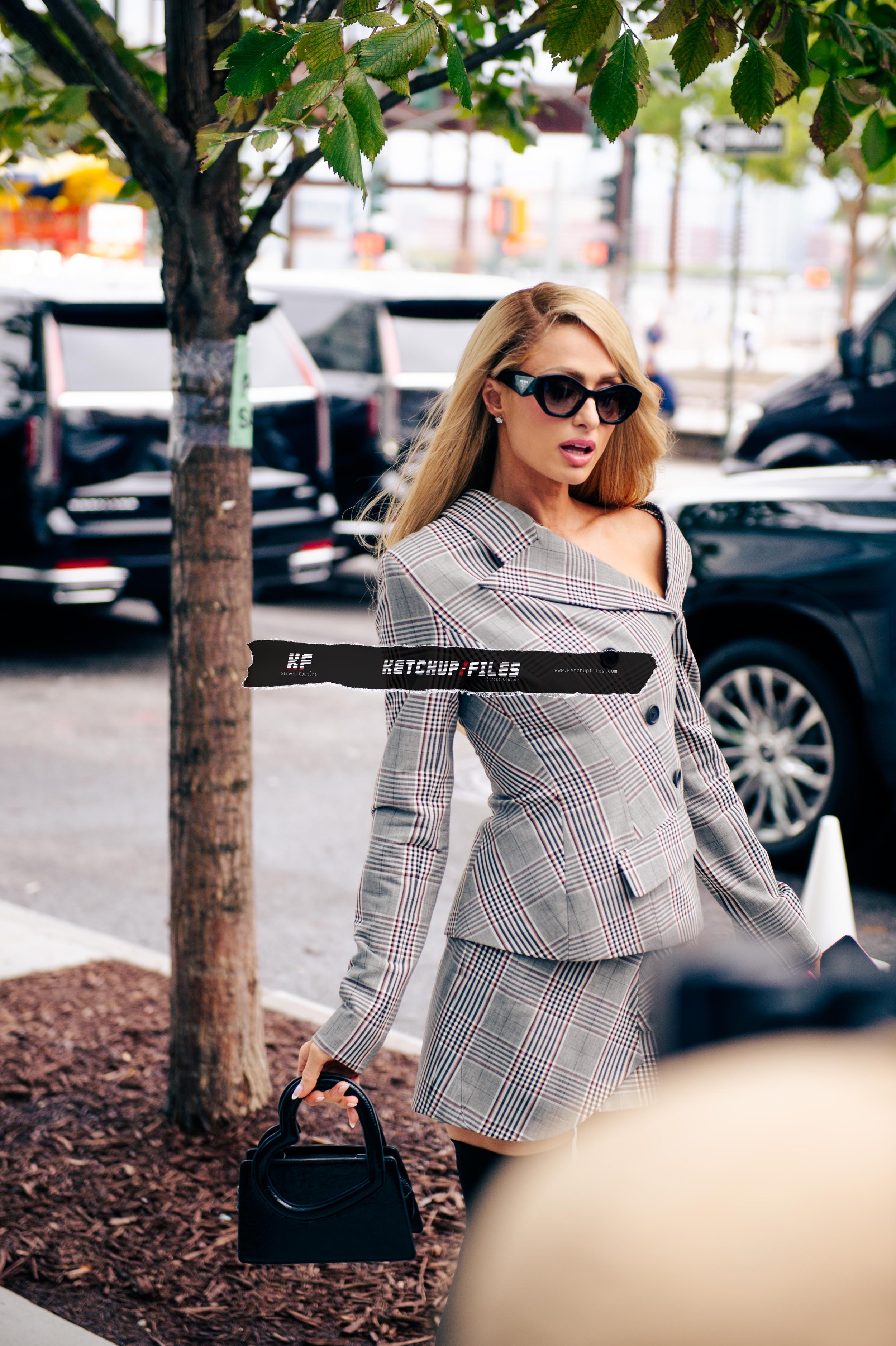 MONSE_SS25_STREET_STYLE_FASHION_WEEK2024-09-16 at 5.52.00 PM 9.jpg