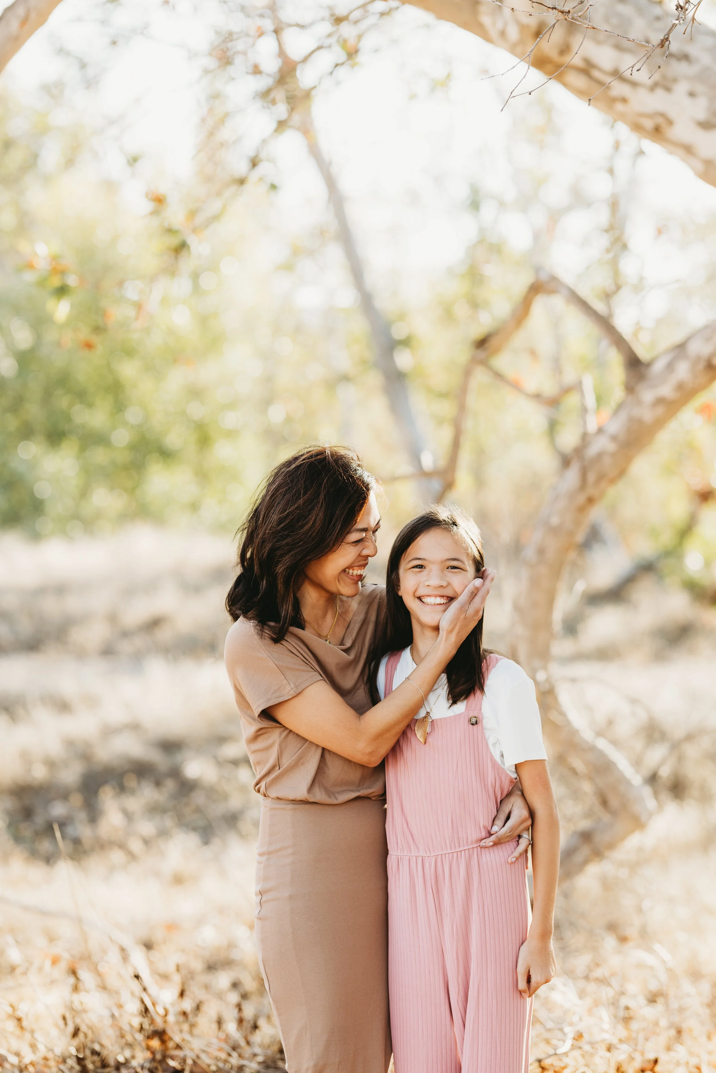 What to Wear for Family Photos (Effortless, Editorial Look)