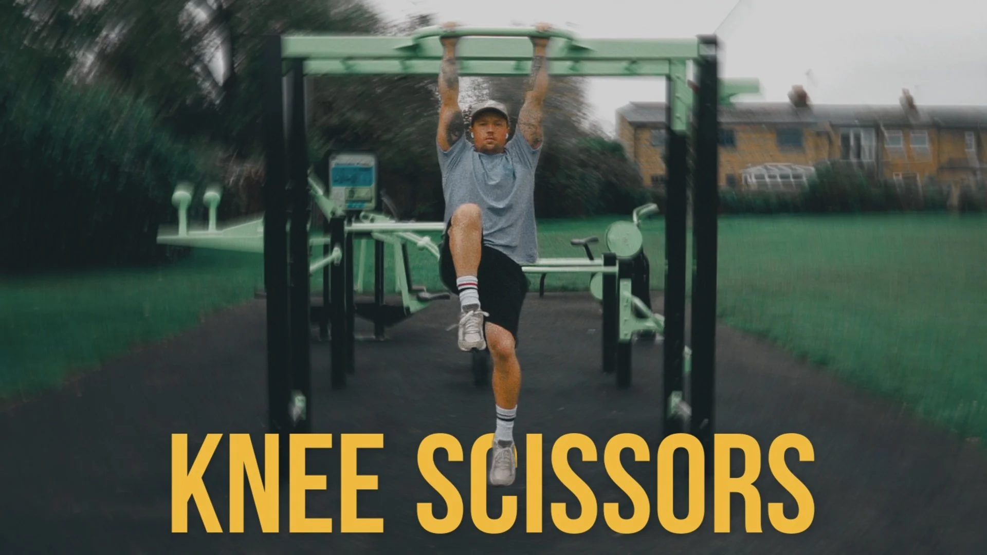 Pull up bar abs - knee scissors thumbnail.JPG