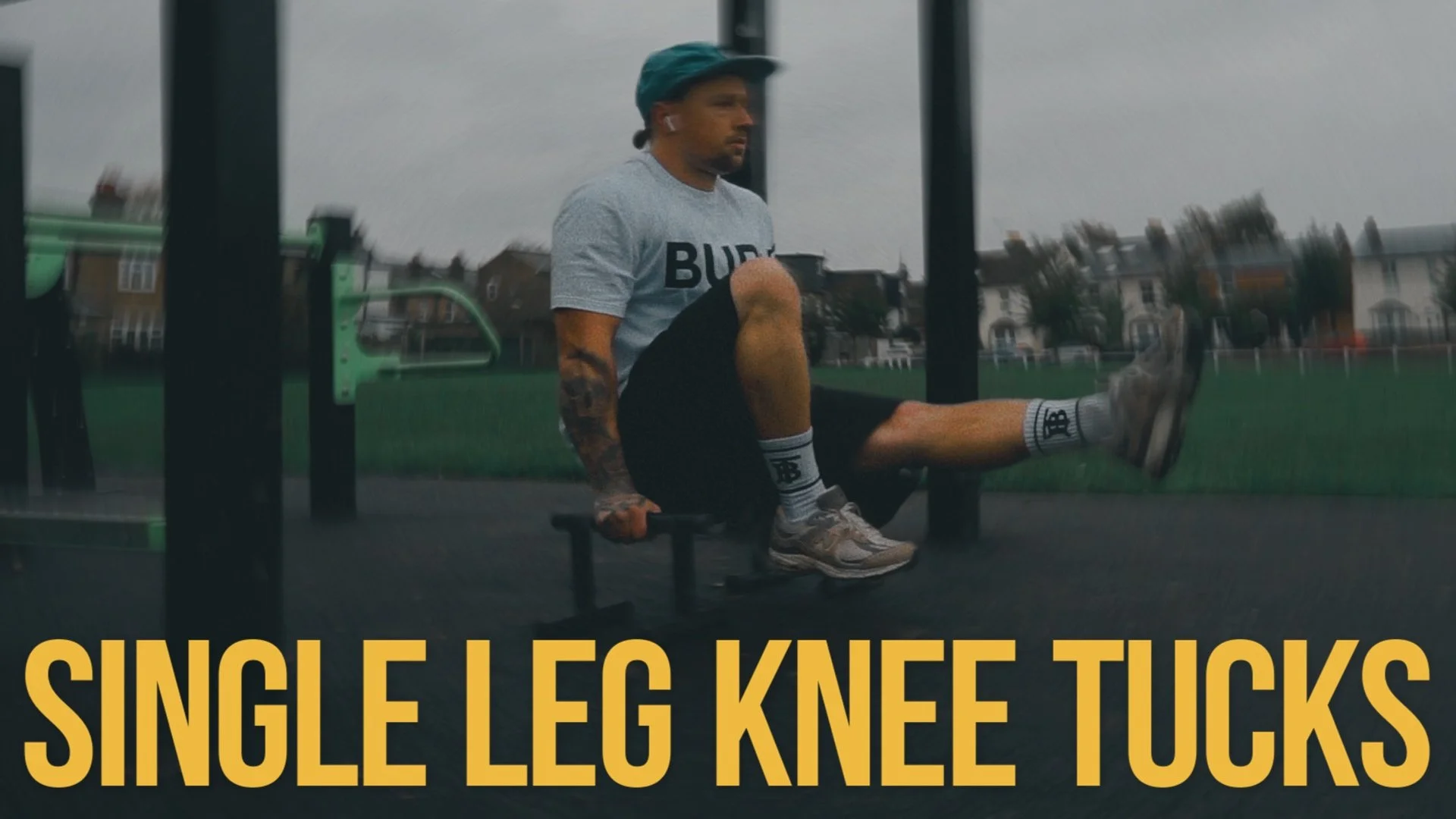 Parallette abs - single leg knee tucks thumbnail.JPG